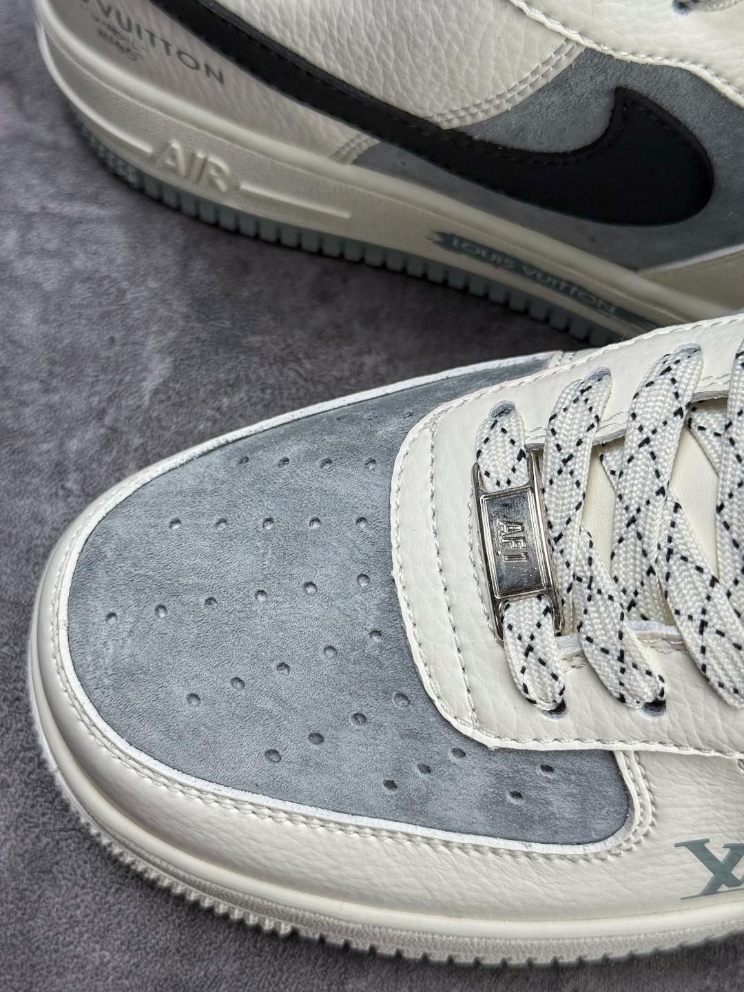 210 Nike Air Force 1 Low 07 x Louis Vuitton 白灰黑满天星 MM3399-823