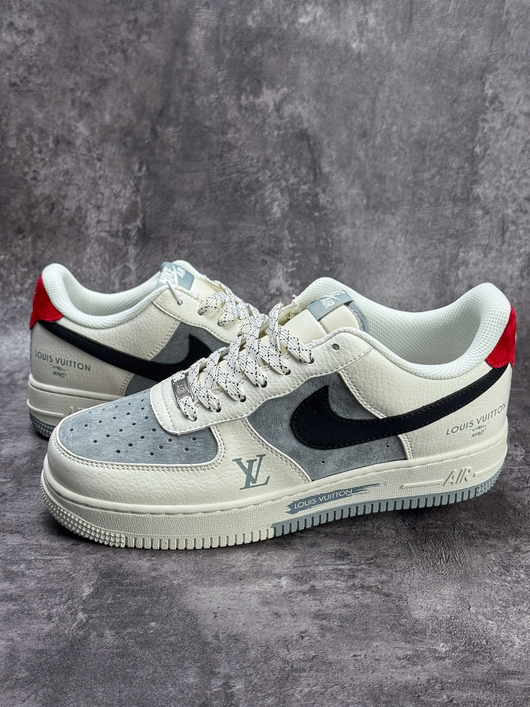 210 Nike Air Force 1 Low 07 x Louis Vuitton 白灰黑满天星 MM3399-823
