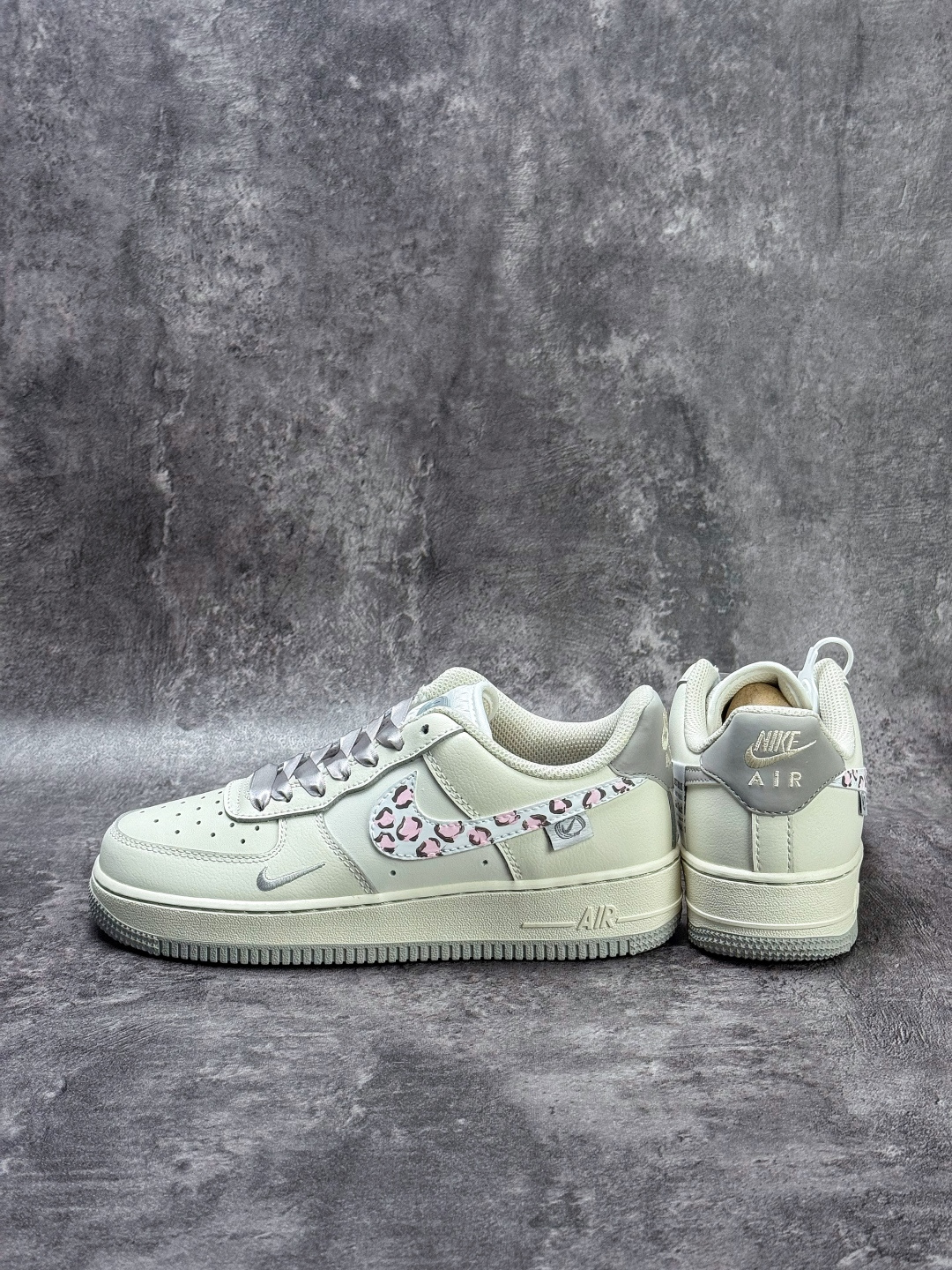 220 Nike Air Force 1 Low 07 白粉小勾 FB1839-323