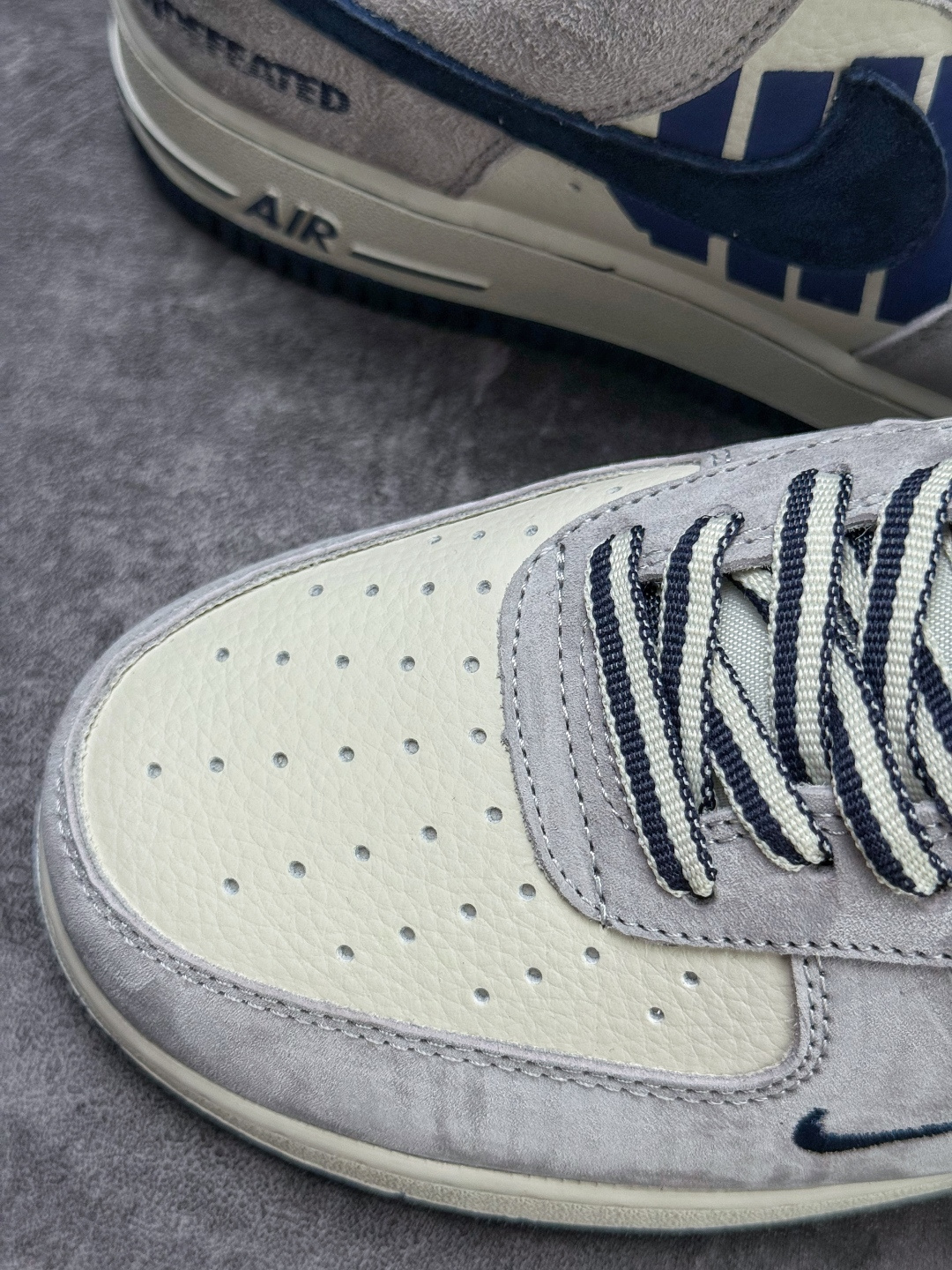 Nike Air Force 1 Low 07 x UNDEFEATED 灰白蓝小勾 FV3694-113