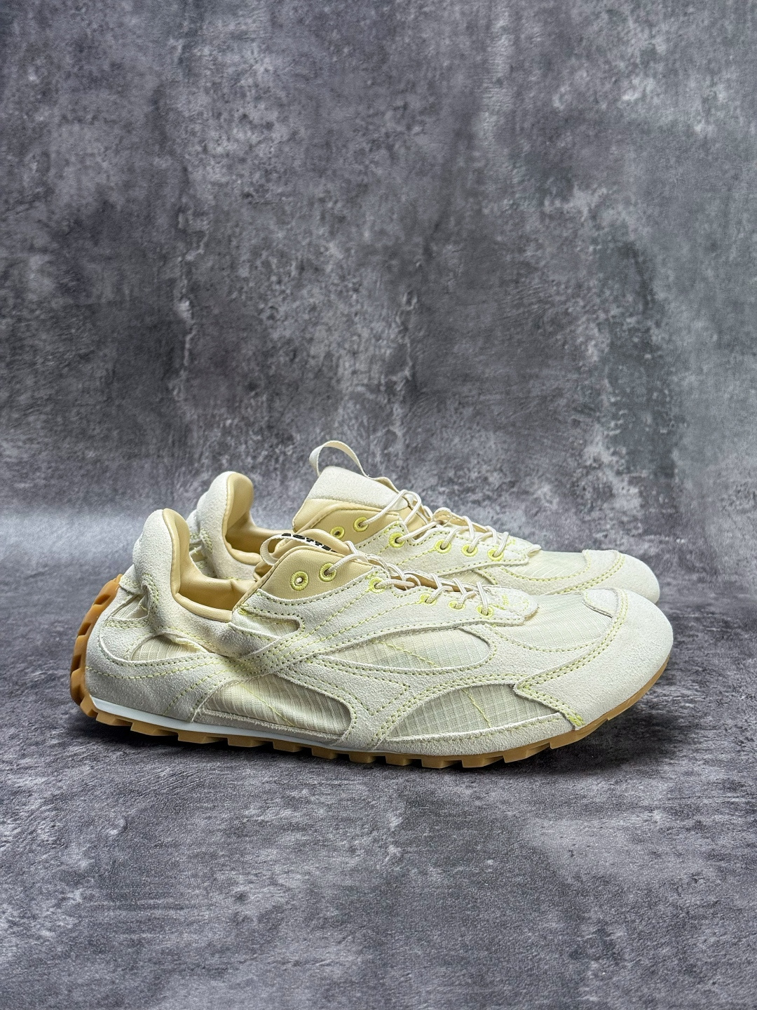 260 BOTTEGA VENETA Orbit Runner BV 葆蝶家时尚休闲情侣阿甘鞋 855200XG
