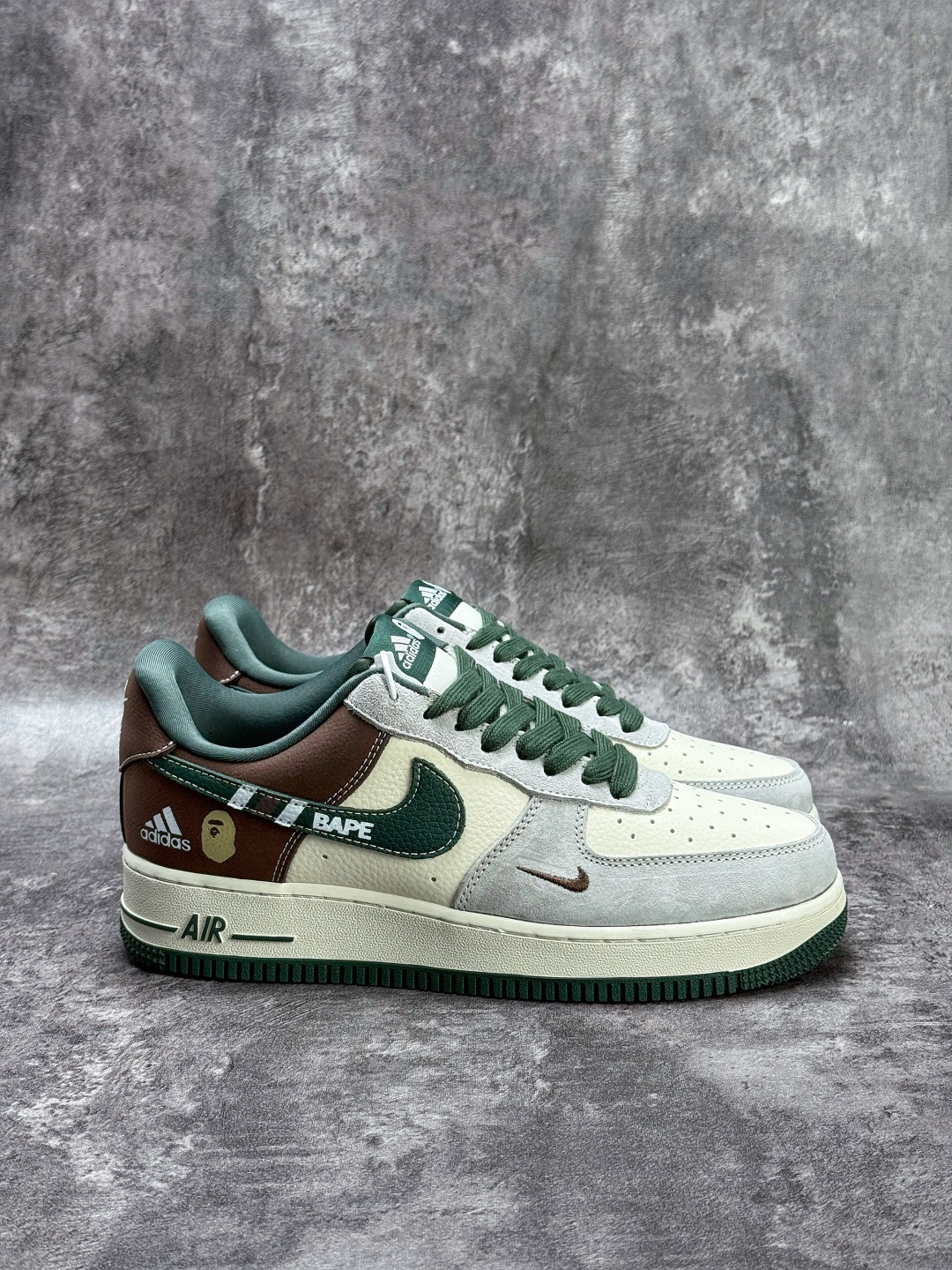 Nike Air Force 1 Low 07 x BAPE 灰白绿小勾 DW8806-012-Top High Quatity Cheap Sneakers Fashion Clothing Clothes Bags handbags Shoes of all Brand wholesale With The best Quality And Beautiful Price from China Factory Chinese suppliers wholesaler seller Nike Air Force 1 Low 07 x BAPE 灰白绿小勾 DW8806-012