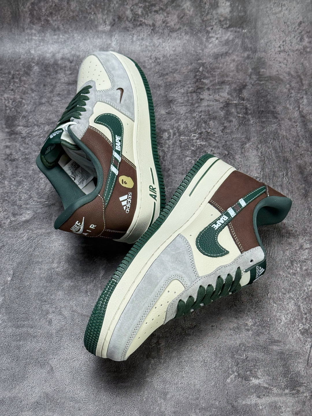 Nike Air Force 1 Low 07 x BAPE 灰白绿小勾 DW8806-012-Top High Quatity Cheap Sneakers Fashion Clothing Clothes Bags handbags Shoes of all Brand wholesale With The best Quality And Beautiful Price from China Factory Chinese suppliers wholesaler seller Nike Air Force 1 Low 07 x BAPE 灰白绿小勾 DW8806-012