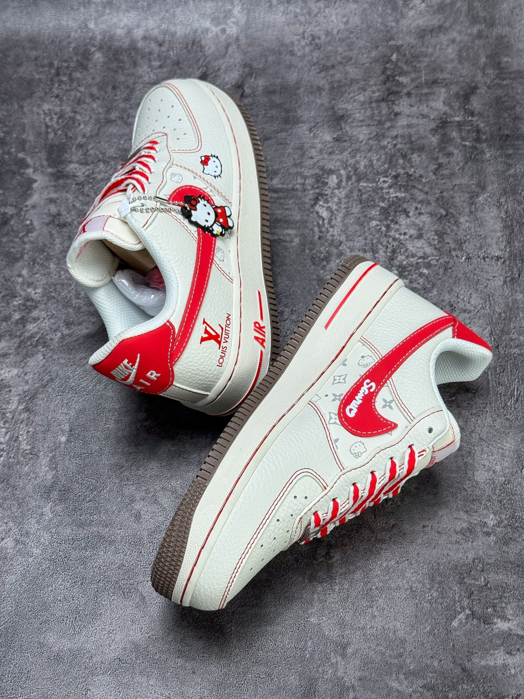 210 Nike Air Force 1 Low 07 x Louis Vuitton x Hello Kitty 白红 NH0601-549-Chinese UA Cheap High Quatity Brand Clothes Bags handbags Sneakers wholesale wholesaler seller from China Factory suppliers Fashion Clothing Shoes best Quality Beautiful Price 210 Nike Air Force 1 Low 07 x Louis Vuitton x Hello Kitty 白红 NH0601-549