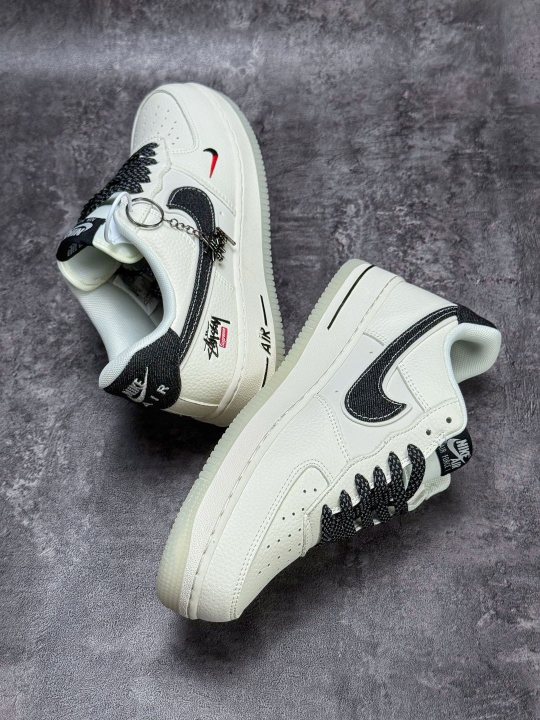 Nike Air Force 1 Low 07 x Stussy 白黑小勾满天星 DN9688-105-Top High Quatity Cheap Sneakers Fashion Clothing Clothes Bags handbags Shoes of all Brand wholesale With The best Quality And Beautiful Price from China Factory Chinese suppliers wholesaler seller Nike Air Force 1 Low 07 x Stussy 白黑小勾满天星 DN9688-105
