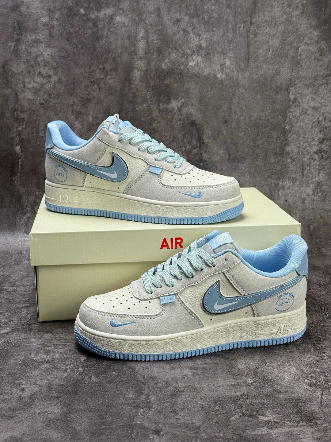 210 Nike Air Force 1 Low 07 灰白蓝小勾 SS1979-022-Chinese UA Cheap High Quatity Brand Clothes Bags handbags Sneakers wholesale wholesaler seller from China Factory suppliers Fashion Clothing Shoes best Quality Beautiful Price 210 Nike Air Force 1 Low 07 灰白蓝小勾 SS1979-022