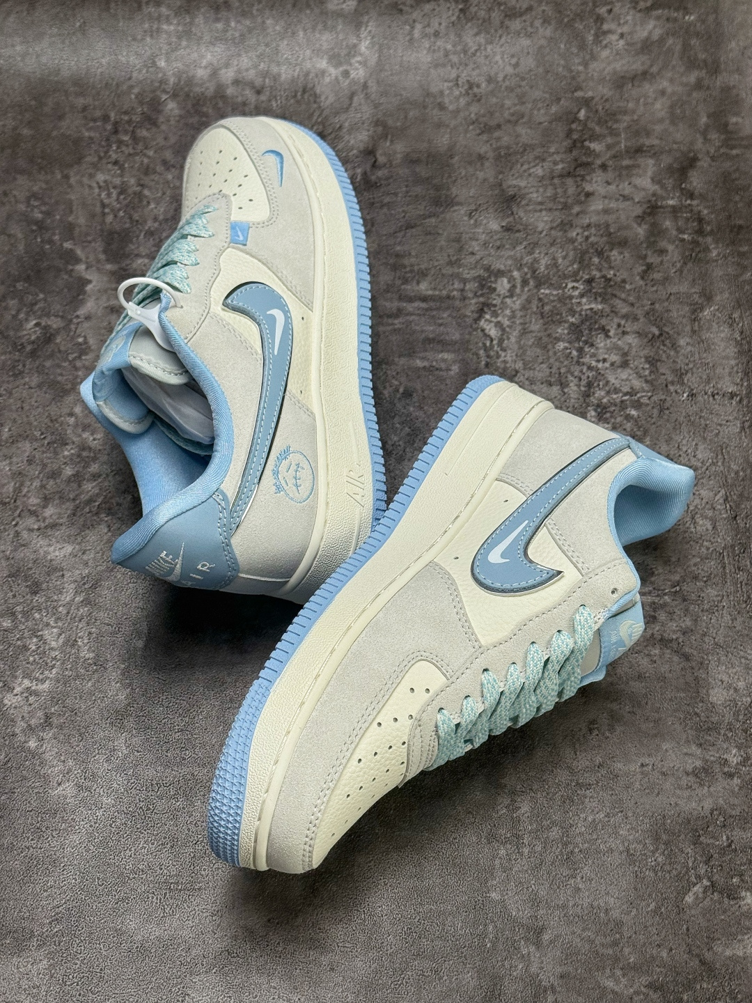 210 Nike Air Force 1 Low 07 灰白蓝小勾 SS1979-022-Chinese UA Cheap High Quatity Brand Clothes Bags handbags Sneakers wholesale wholesaler seller from China Factory suppliers Fashion Clothing Shoes best Quality Beautiful Price 210 Nike Air Force 1 Low 07 灰白蓝小勾 SS1979-022