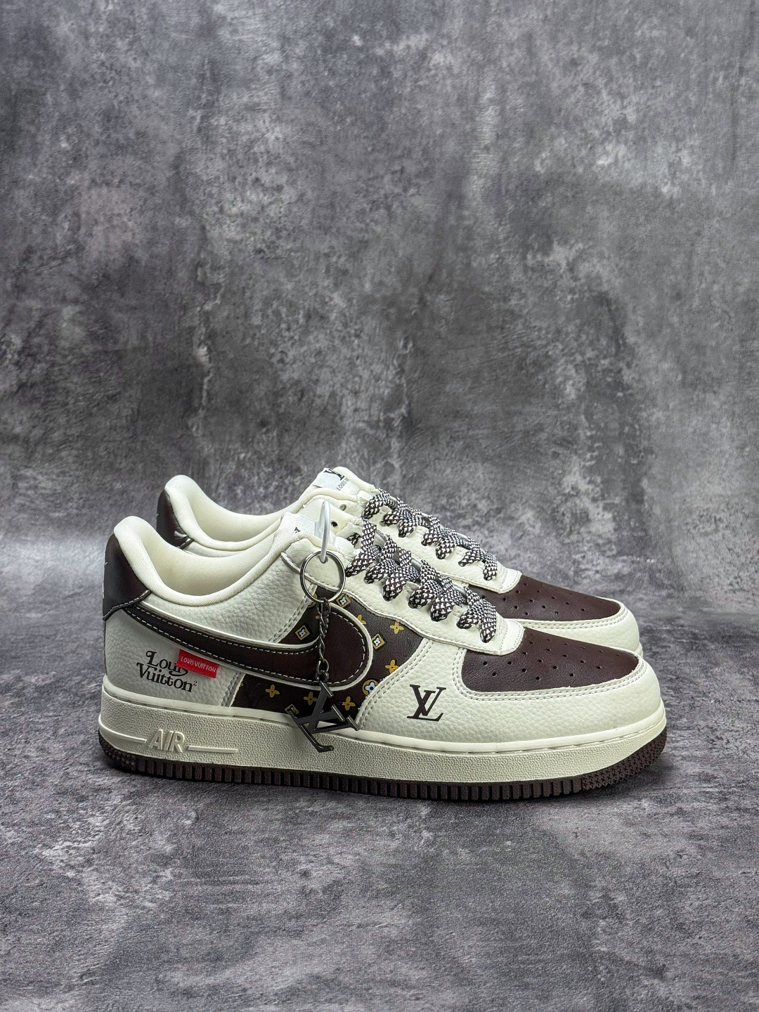 Nike Air Force 1 Low 07 x Louis Vuitton 白棕满天星 KL1688-007