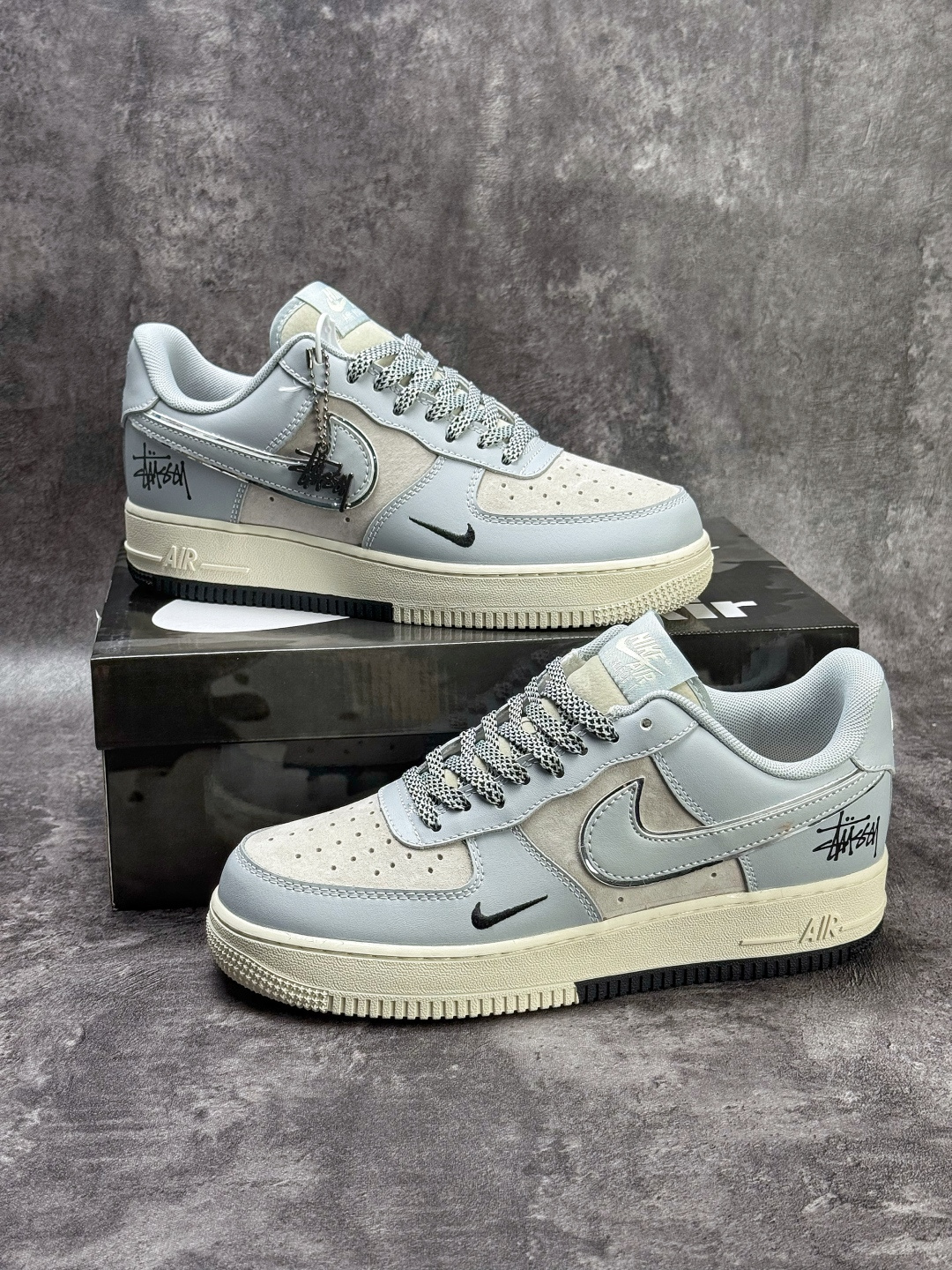 Nike Air Force 1 Low 07 x Stussy 蓝灰小勾满天星 DN1688-818-Top High Quatity Cheap Sneakers Fashion Clothing Clothes Bags handbags Shoes of all Brand wholesale With The best Quality And Beautiful Price from China Factory Chinese suppliers wholesaler seller Nike Air Force 1 Low 07 x Stussy 蓝灰小勾满天星 DN1688-818