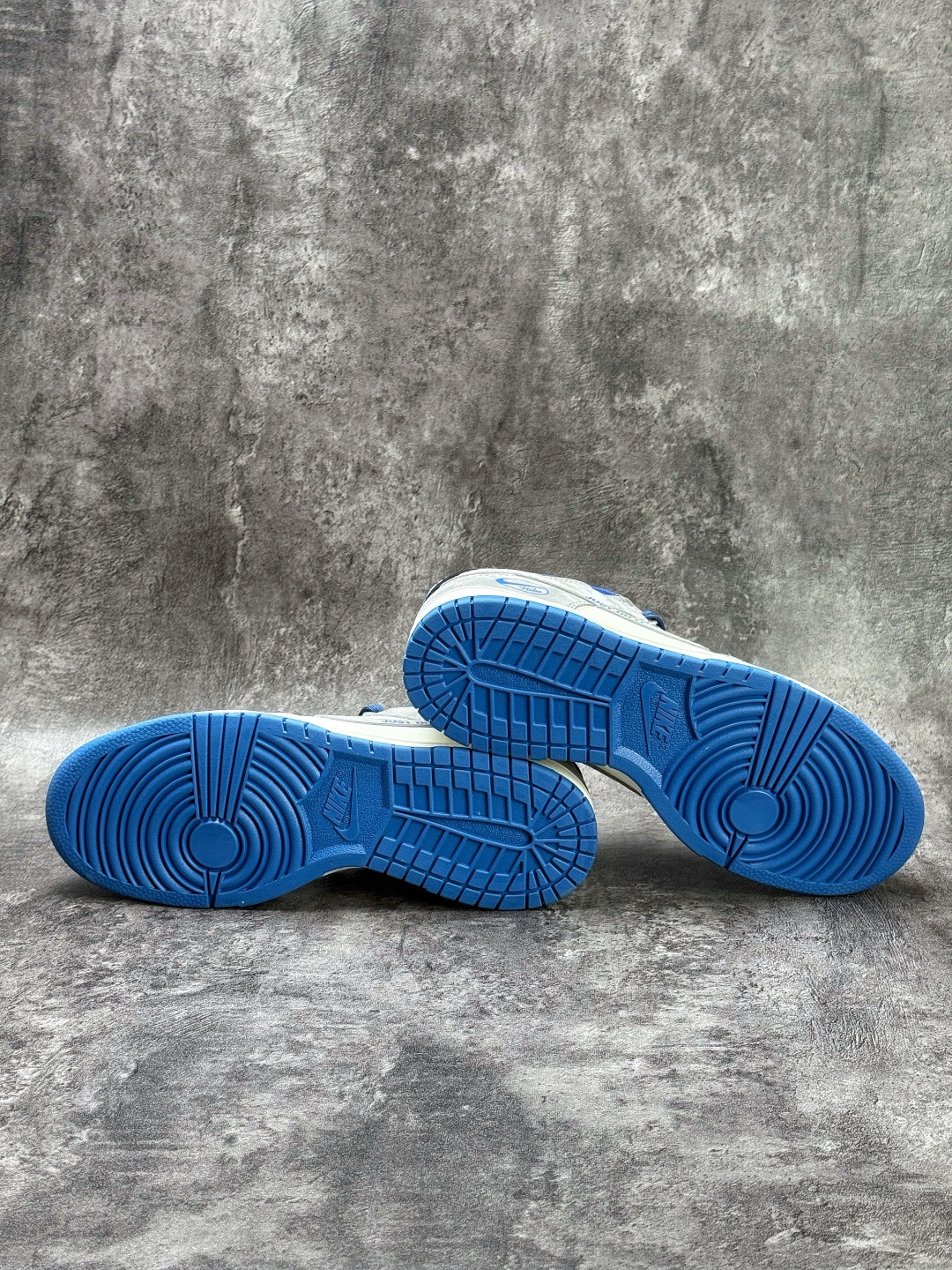 230 Nike SB Dunk Low 灰白蓝小勾 XZ5899-105