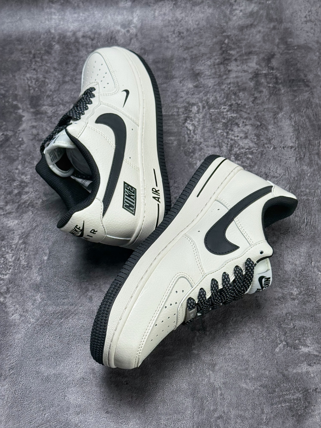 Nike Air Force 1 Low 07 白黑小勾满天星 JP8028-073-Top High Quatity Cheap Sneakers Fashion Clothing Clothes Bags handbags Shoes of all Brand wholesale With The best Quality And Beautiful Price from China Factory Chinese suppliers wholesaler seller Nike Air Force 1 Low 07 白黑小勾满天星 JP8028-073