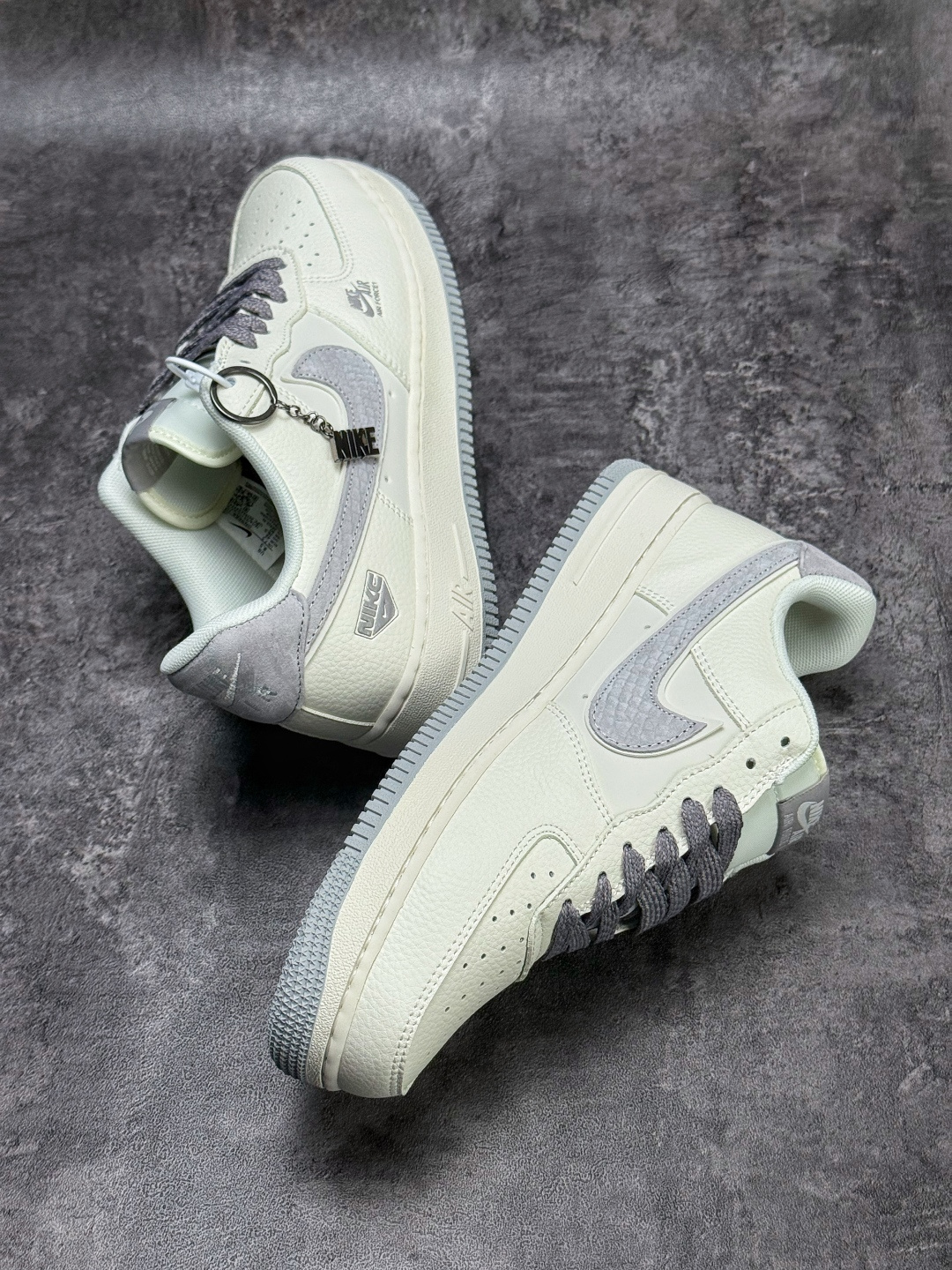 Nike Air Force 1 Low 07 白灰小勾 DN9688-107