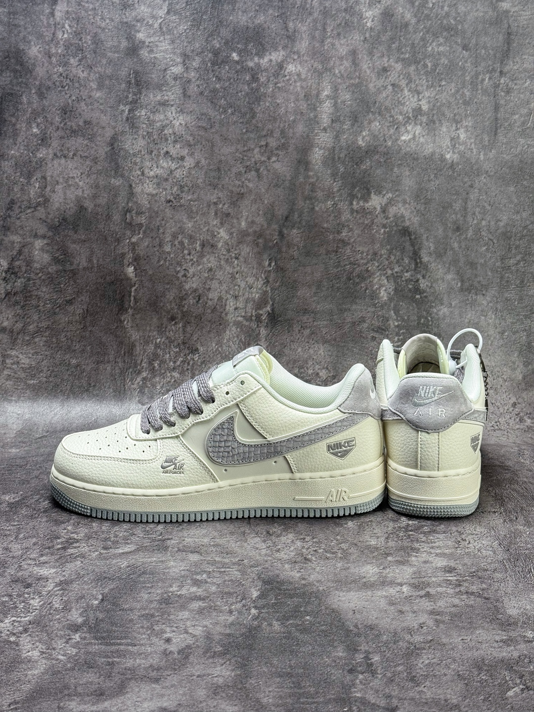 Nike Air Force 1 Low 07 白灰小勾 DN9688-107