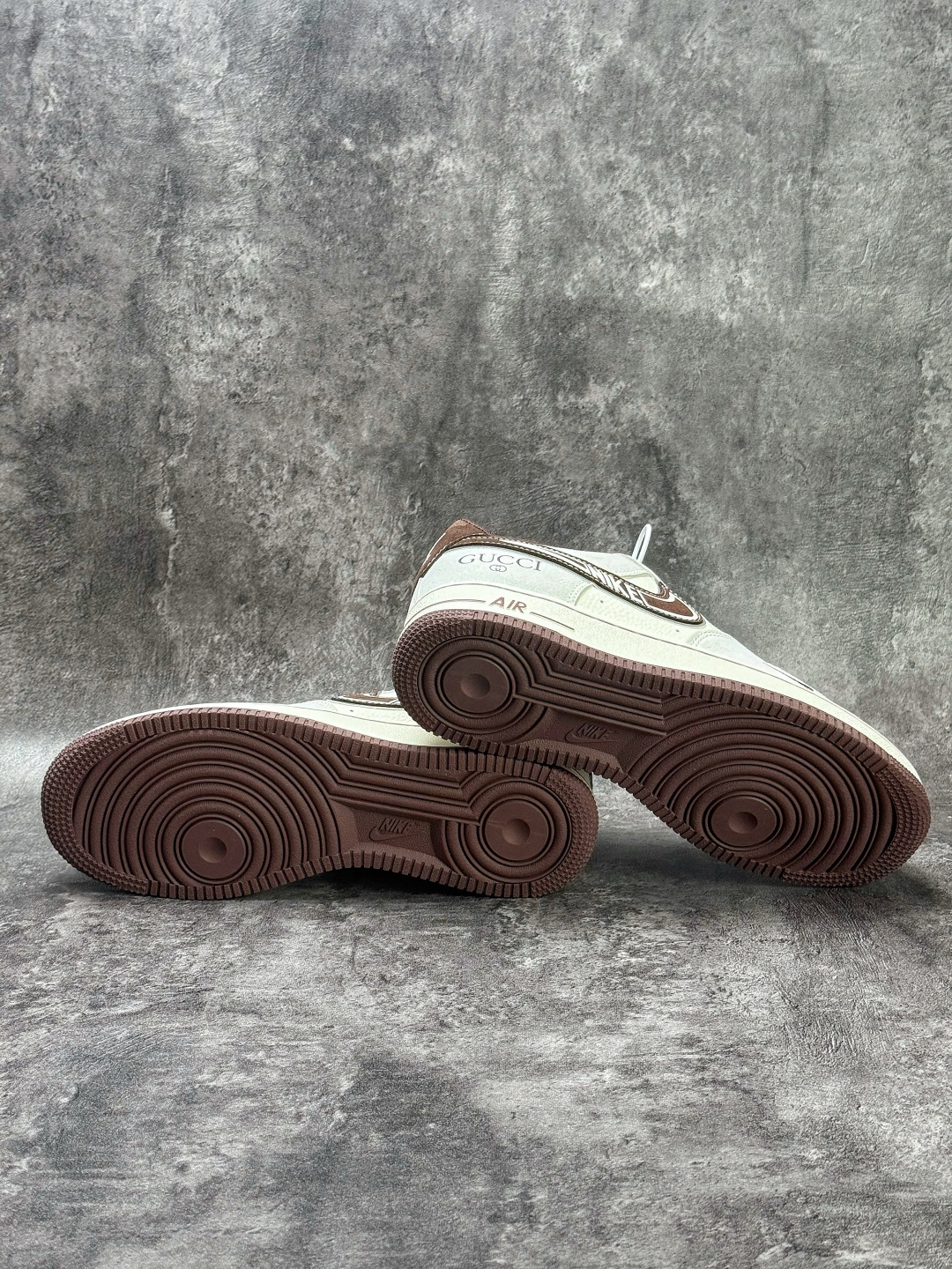 Nike Air Force 1 Low 07 x GUCCI 灰白棕双小勾满天星 SS1979-023