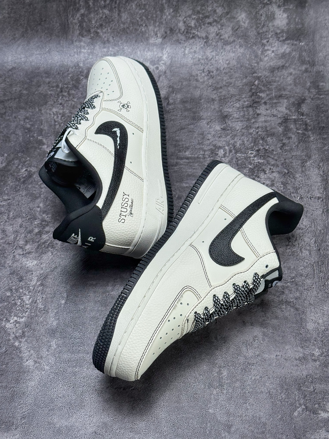 Nike Air Force 1 Low 07 x Stussy 白黑满天星 LD1999-026-Top High Quatity Cheap Sneakers Fashion Clothing Clothes Bags handbags Shoes of all Brand wholesale With The best Quality And Beautiful Price from China Factory Chinese suppliers wholesaler seller Nike Air Force 1 Low 07 x Stussy 白黑满天星 LD1999-026