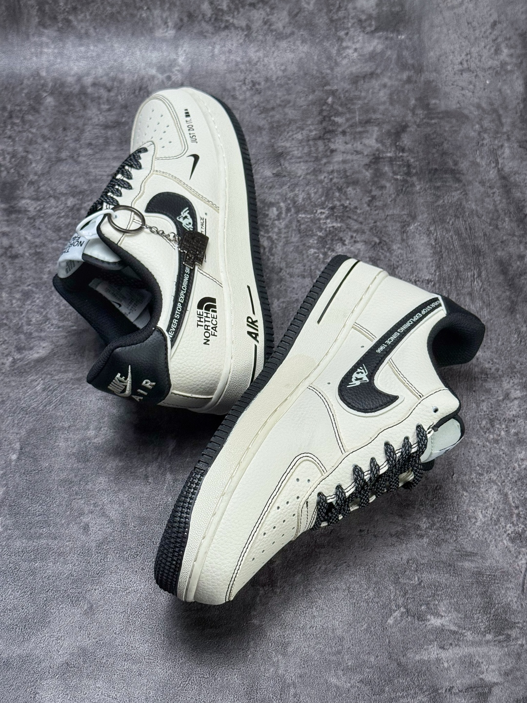Nike Air Force 1 Low 07 x The North Face 白黑小勾满天星 DD1982-343-Top High Quatity Cheap Sneakers Fashion Clothing Clothes Bags handbags Shoes of all Brand wholesale With The best Quality And Beautiful Price from China Factory Chinese suppliers wholesaler seller Nike Air Force 1 Low 07 x The North Face 白黑小勾满天星 DD1982-343
