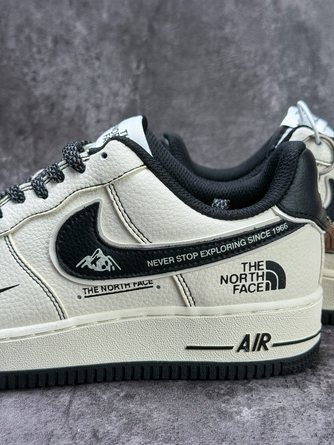 Nike Air Force 1 Low 07 x The North Face 白黑小勾满天星 DD1982-343-Top High Quatity Cheap Sneakers Fashion Clothing Clothes Bags handbags Shoes of all Brand wholesale With The best Quality And Beautiful Price from China Factory Chinese suppliers wholesaler seller Nike Air Force 1 Low 07 x The North Face 白黑小勾满天星 DD1982-343