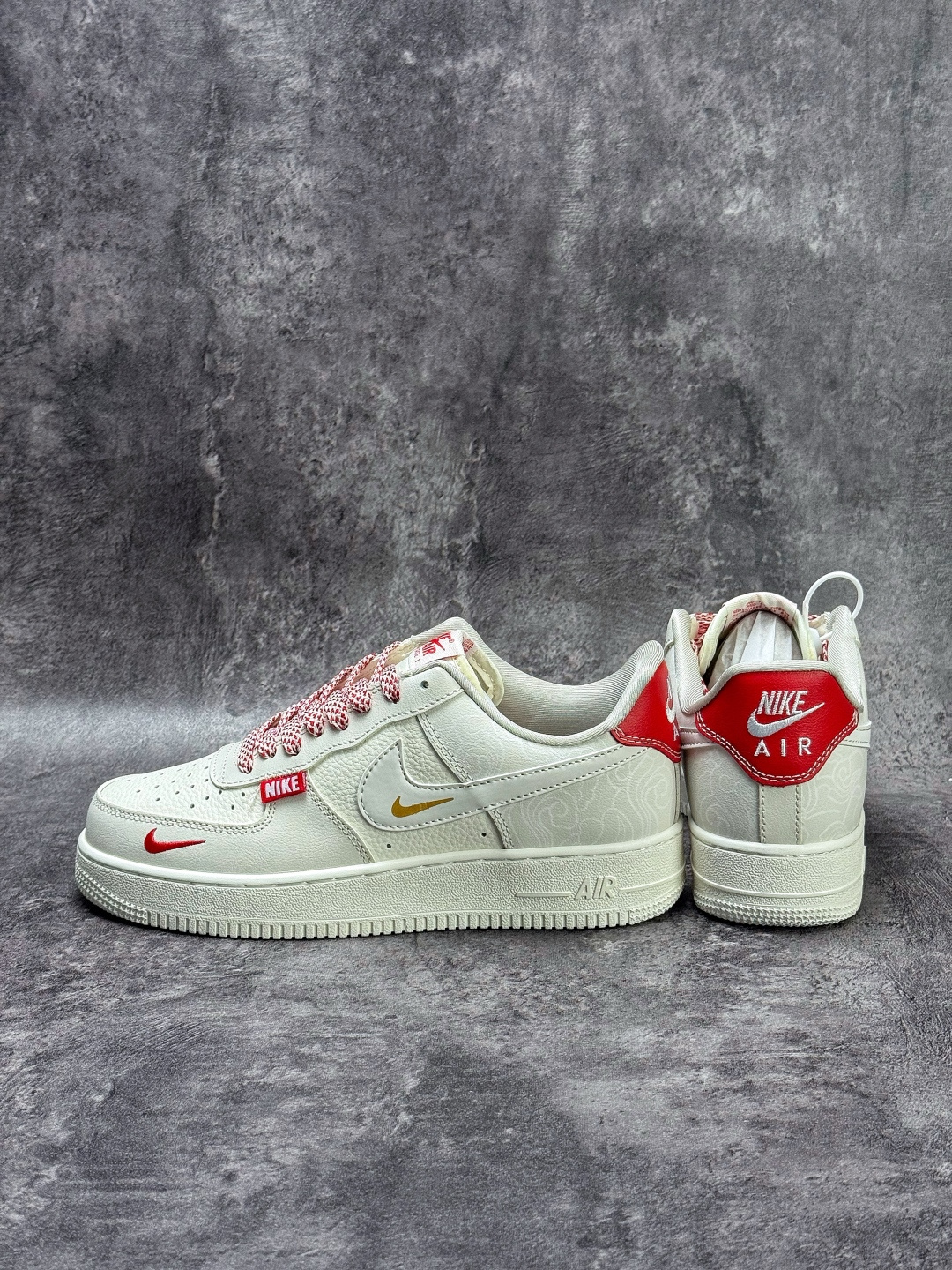 Nike Air Force 1 Low 07 白红双小勾满天星 SS1979-024