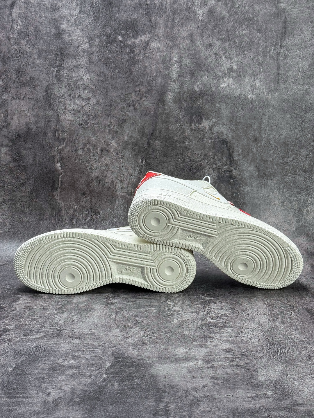 Nike Air Force 1 Low 07 白红双小勾满天星 SS1979-024
