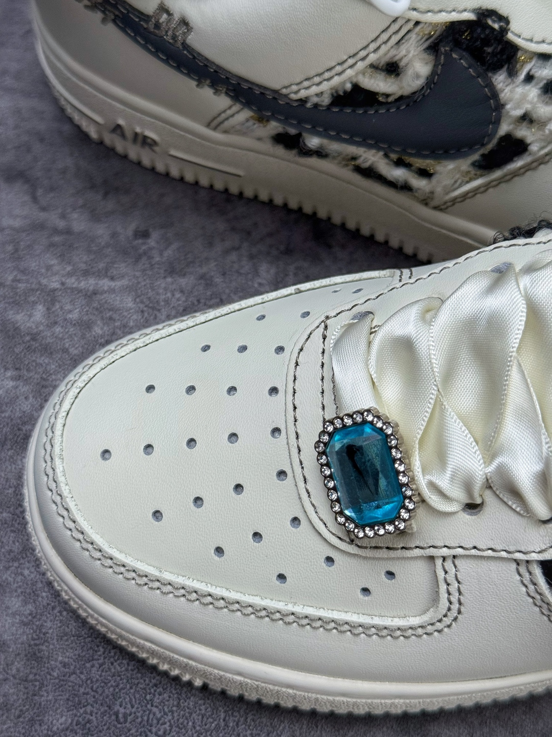 Nike Air Force 1 Low 07 白灰珍珠 FJ7740-071-Top High Quatity Cheap Sneakers Fashion Clothing Clothes Bags handbags Shoes of all Brand wholesale With The best Quality And Beautiful Price from China Factory Chinese suppliers wholesaler seller Nike Air Force 1 Low 07 白灰珍珠 FJ7740-071