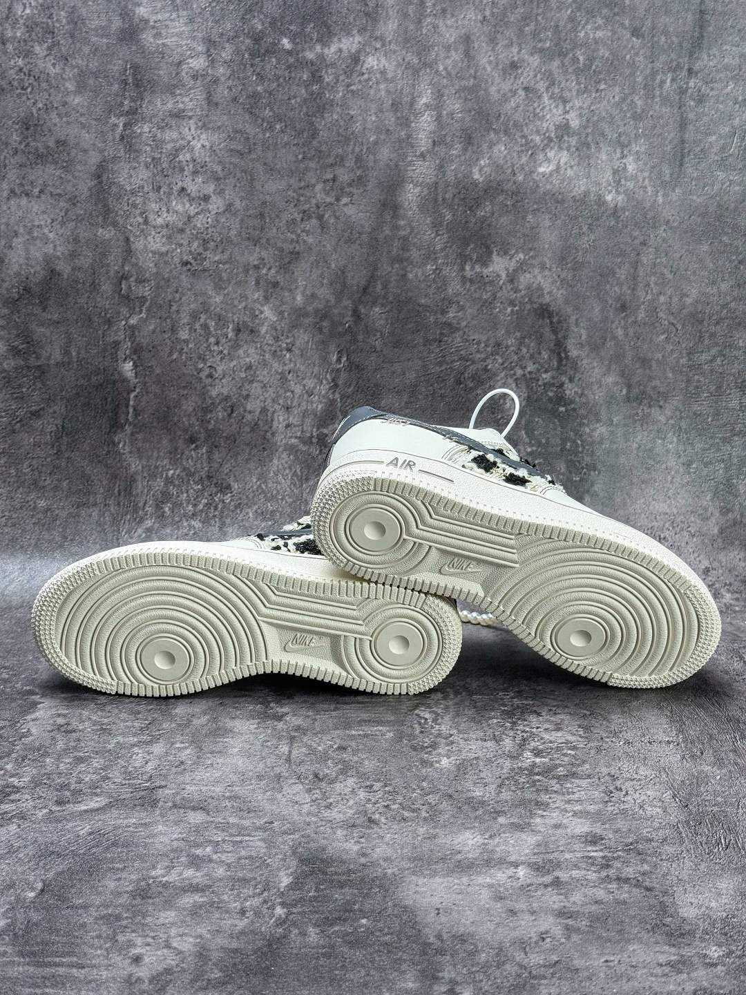 Nike Air Force 1 Low 07 白灰珍珠 FJ7740-071-Top High Quatity Cheap Sneakers Fashion Clothing Clothes Bags handbags Shoes of all Brand wholesale With The best Quality And Beautiful Price from China Factory Chinese suppliers wholesaler seller Nike Air Force 1 Low 07 白灰珍珠 FJ7740-071