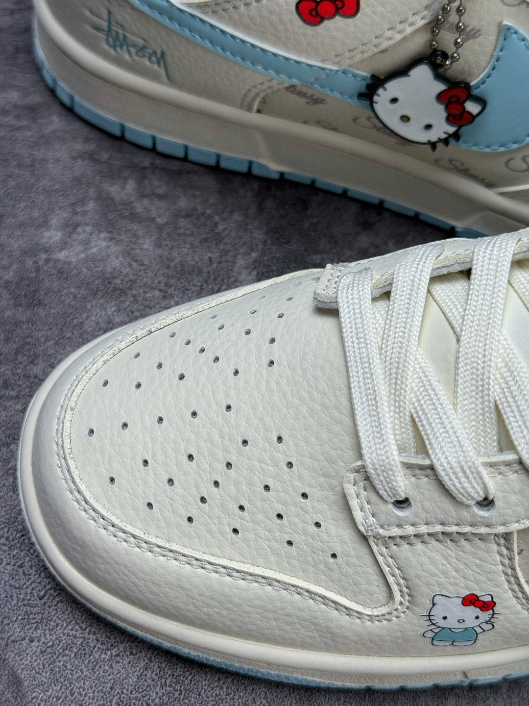 Nike SB Dunk Low x Stussy Hello Kitty 白蓝 SG6688-010-Top High Quatity Cheap Sneakers Fashion Clothing Clothes Bags handbags Shoes of all Brand wholesale With The best Quality And Beautiful Price from China Factory Chinese suppliers wholesaler seller Nike SB Dunk Low x Stussy Hello Kitty 白蓝 SG6688-010