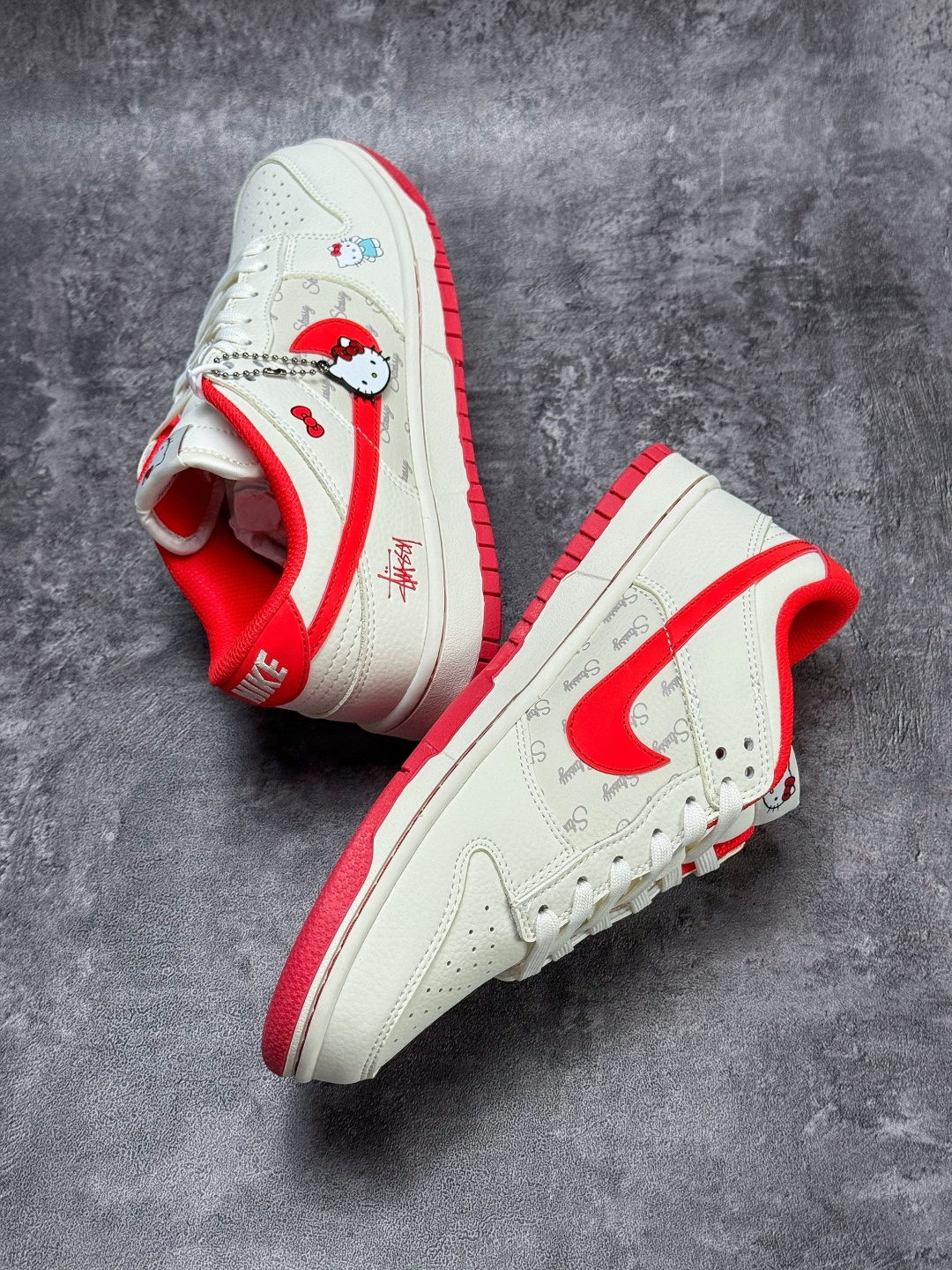 Nike SB Dunk Low x Stussy Hello Kitty 白红 SG6688-011-High Quatity Cheap Brand wholesale wholesaler seller Clothes Bags handbags Sneakers Top Fashion Clothing Shoes from China Factory Chinese suppliers best Quality Beautiful Price Nike SB Dunk Low x Stussy Hello Kitty 白红 SG6688-011