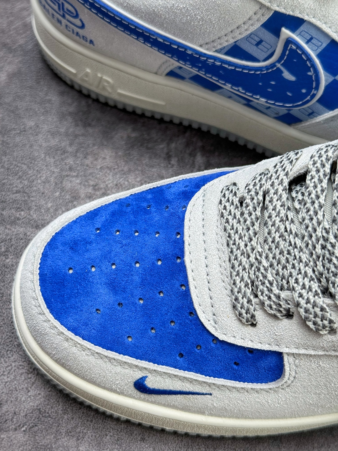 Nike Air Force 1 Low 07 x Balenciaga 灰蓝小勾满天星 SS1979-018-High Quatity Cheap Brand wholesale wholesaler seller Clothes Bags handbags Sneakers Top Fashion Clothing Shoes from China Factory Chinese suppliers best Quality Beautiful Price Nike Air Force 1 Low 07 x Balenciaga 灰蓝小勾满天星 SS1979-018