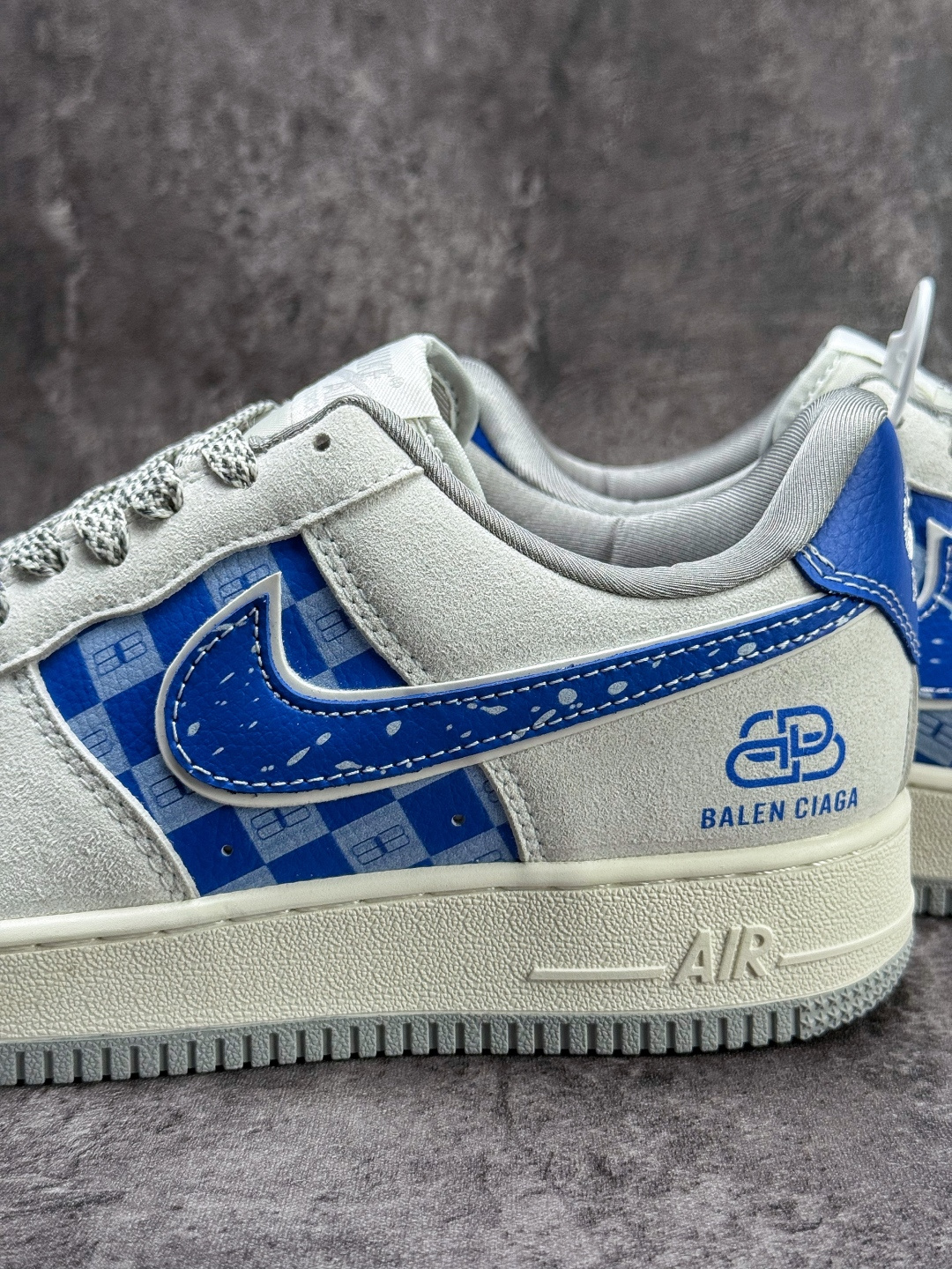Nike Air Force 1 Low 07 x Balenciaga 灰蓝小勾满天星 SS1979-018-High Quatity Cheap Brand wholesale wholesaler seller Clothes Bags handbags Sneakers Top Fashion Clothing Shoes from China Factory Chinese suppliers best Quality Beautiful Price Nike Air Force 1 Low 07 x Balenciaga 灰蓝小勾满天星 SS1979-018