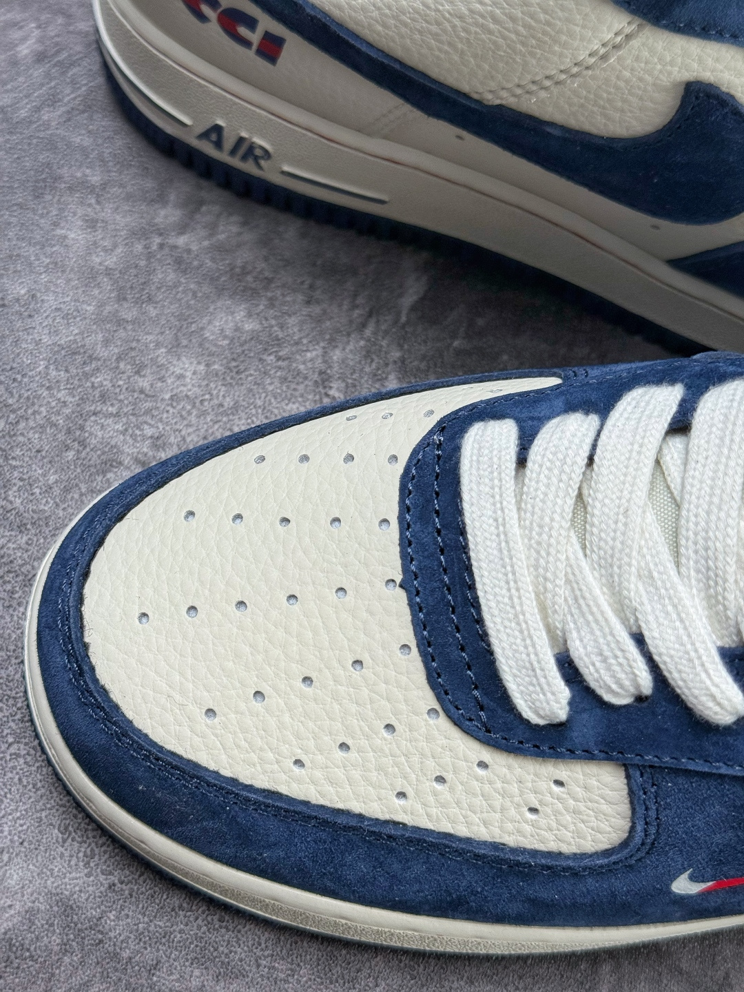 Nike Air Force 1 Low 07 x GUCCI 蓝白小勾 BK1916-008-High Quatity Cheap Brand wholesale wholesaler seller Clothes Bags handbags Sneakers Top Fashion Clothing Shoes from China Factory Chinese suppliers best Quality Beautiful Price Nike Air Force 1 Low 07 x GUCCI 蓝白小勾 BK1916-008