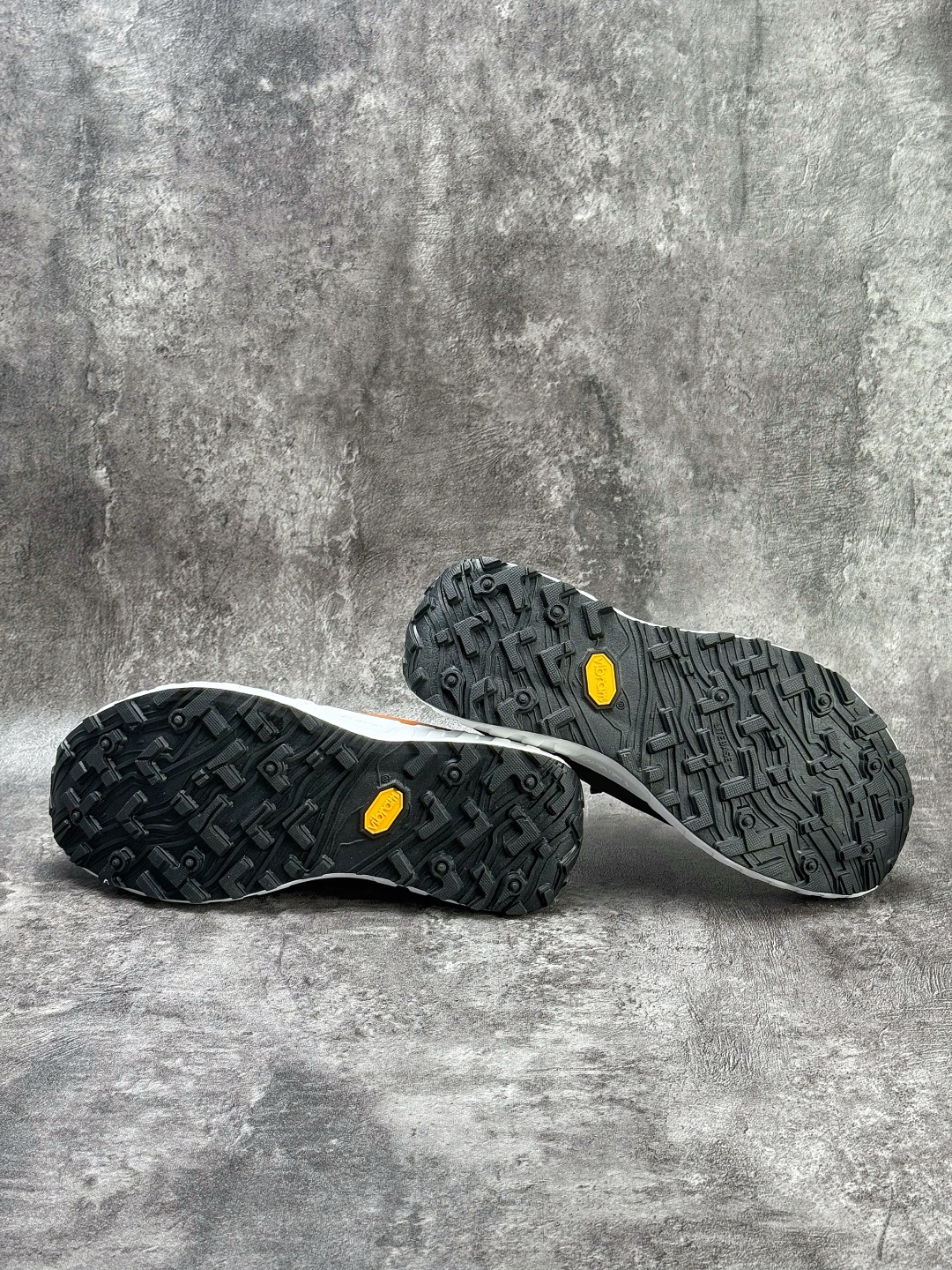 NORDA 001A 舒适百搭 低帮 越野跑步鞋 黑棕色-High Quatity Cheap Brand wholesale wholesaler seller Clothes Bags handbags Sneakers Top Fashion Clothing Shoes from China Factory Chinese suppliers best Quality Beautiful Price NORDA 001A 舒适百搭 低帮 越野跑步鞋 黑棕色