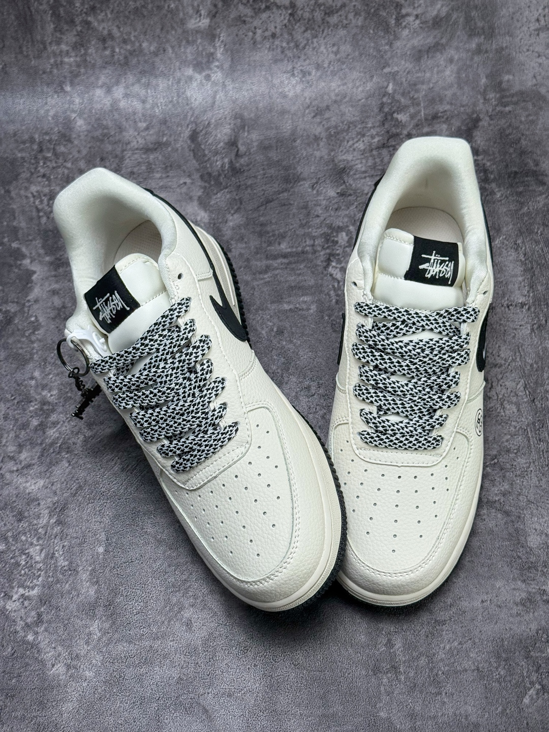 Nike Air Force 1 Low 07 x Stussy 白黑满天星 DN1688-820