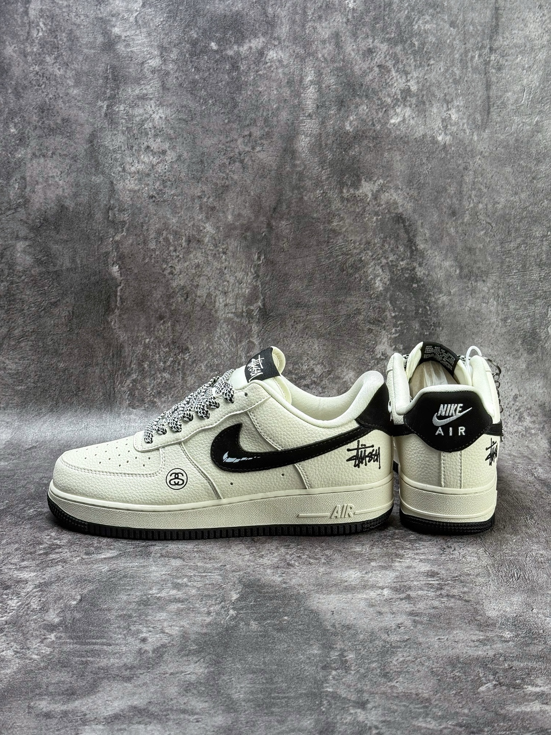 Nike Air Force 1 Low 07 x Stussy 白黑满天星 DN1688-820