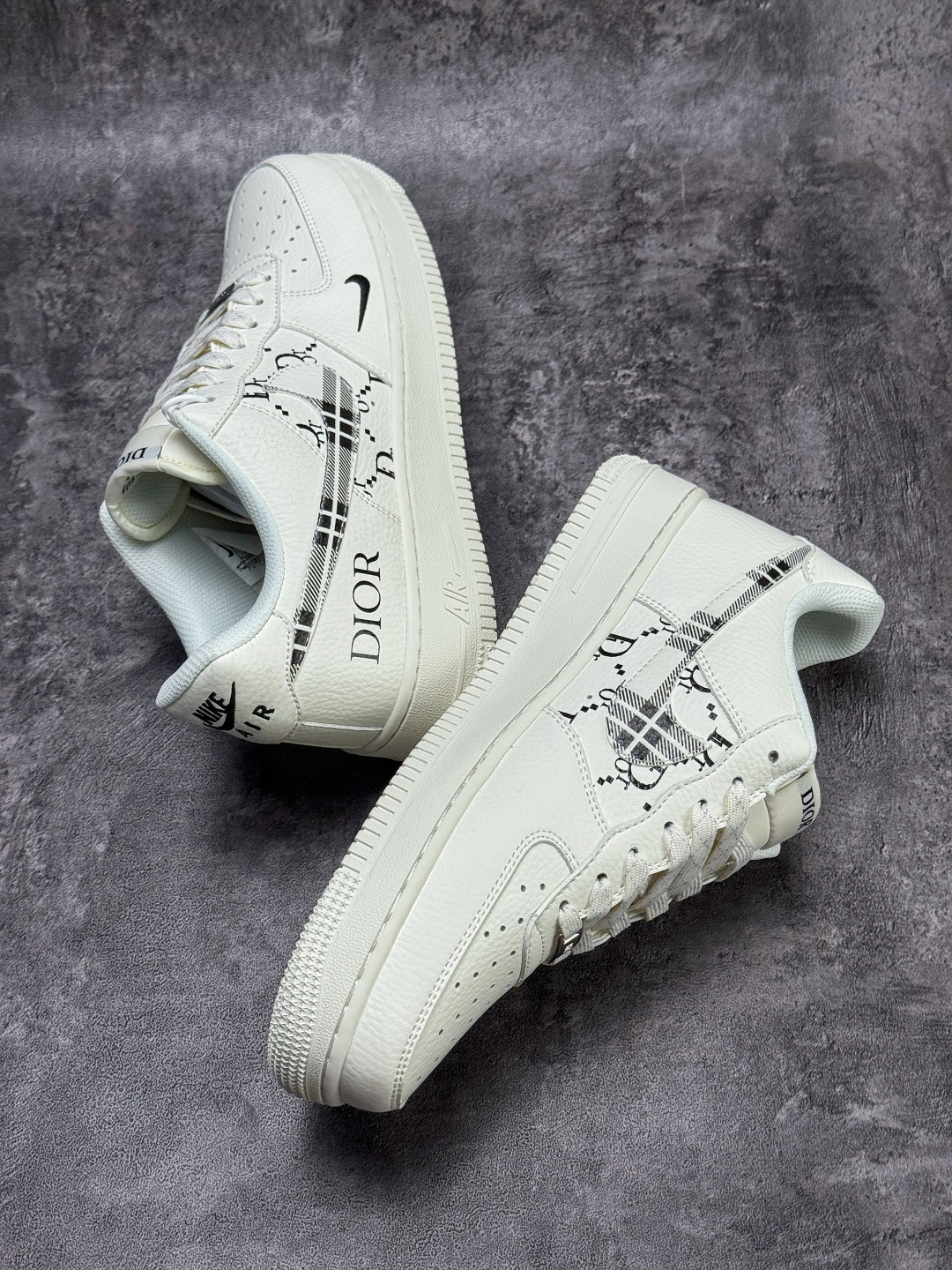 Nike Air Force 1 Low 07 x DIOR 白黑小勾 KG6699-F38