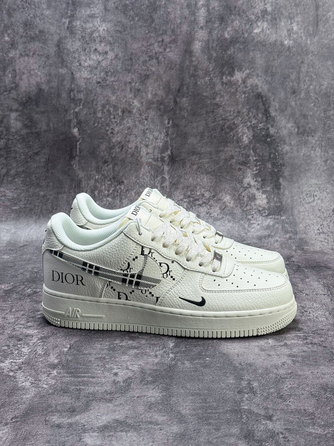 Nike Air Force 1 Low 07 x DIOR 白黑小勾 KG6699-F38