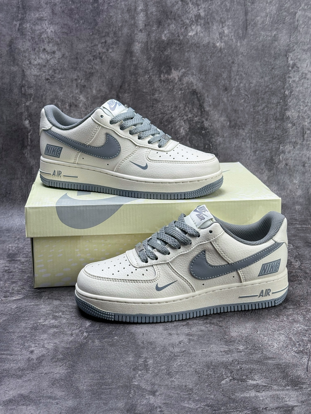 Nike Air Force 1 Low 07 白灰小勾满天星 JP8028-074