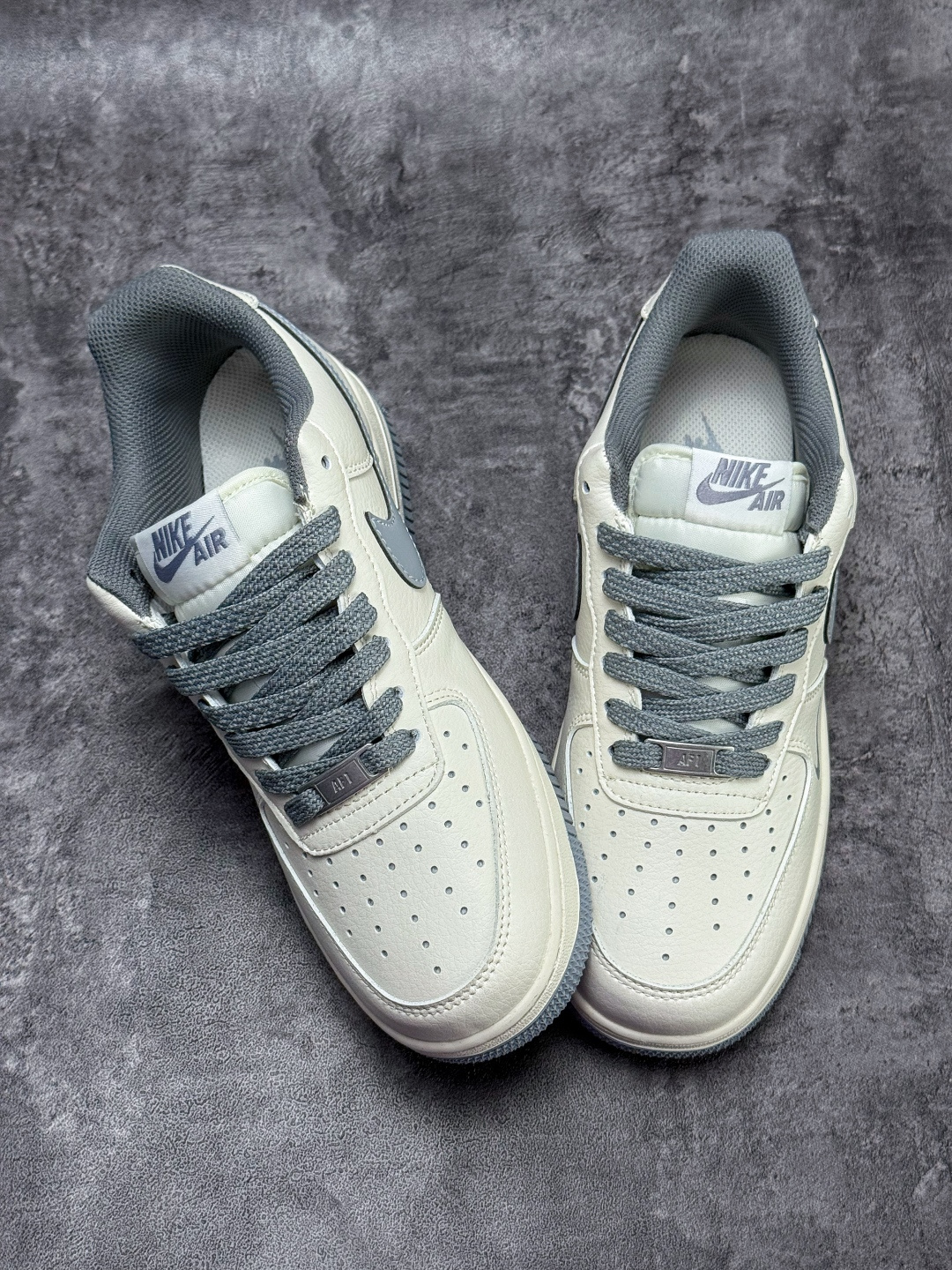 Nike Air Force 1 Low 07 白灰小勾满天星 JP8028-074