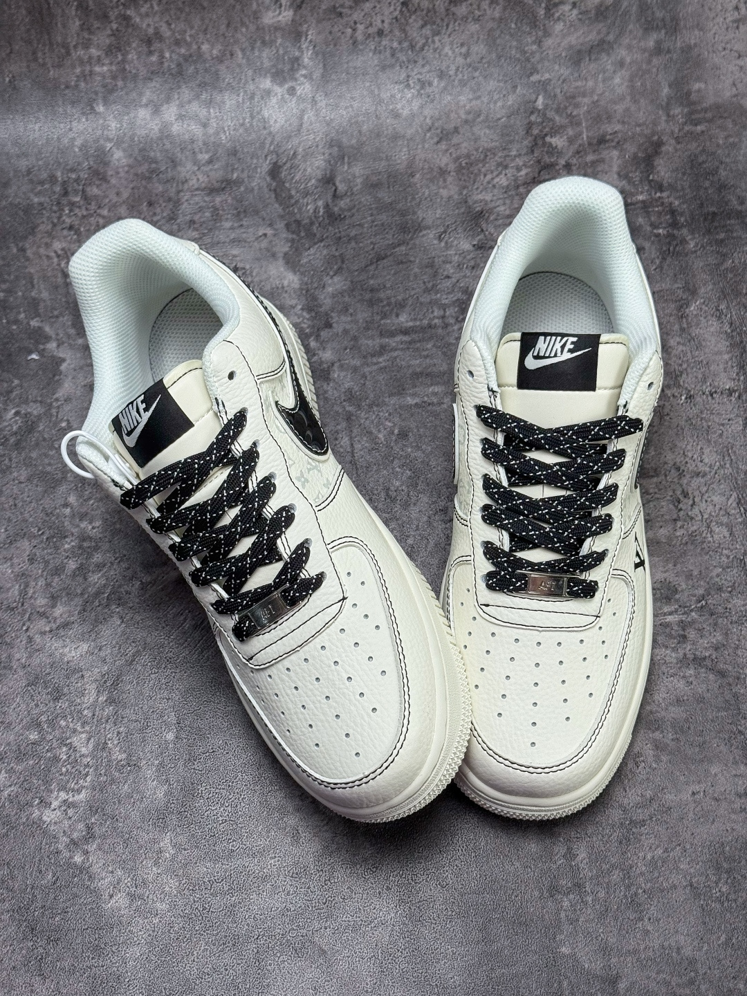 210 Nike Air Force 1 Low 07 x Louis Vuitton 白黑满天星 KG6699-F37