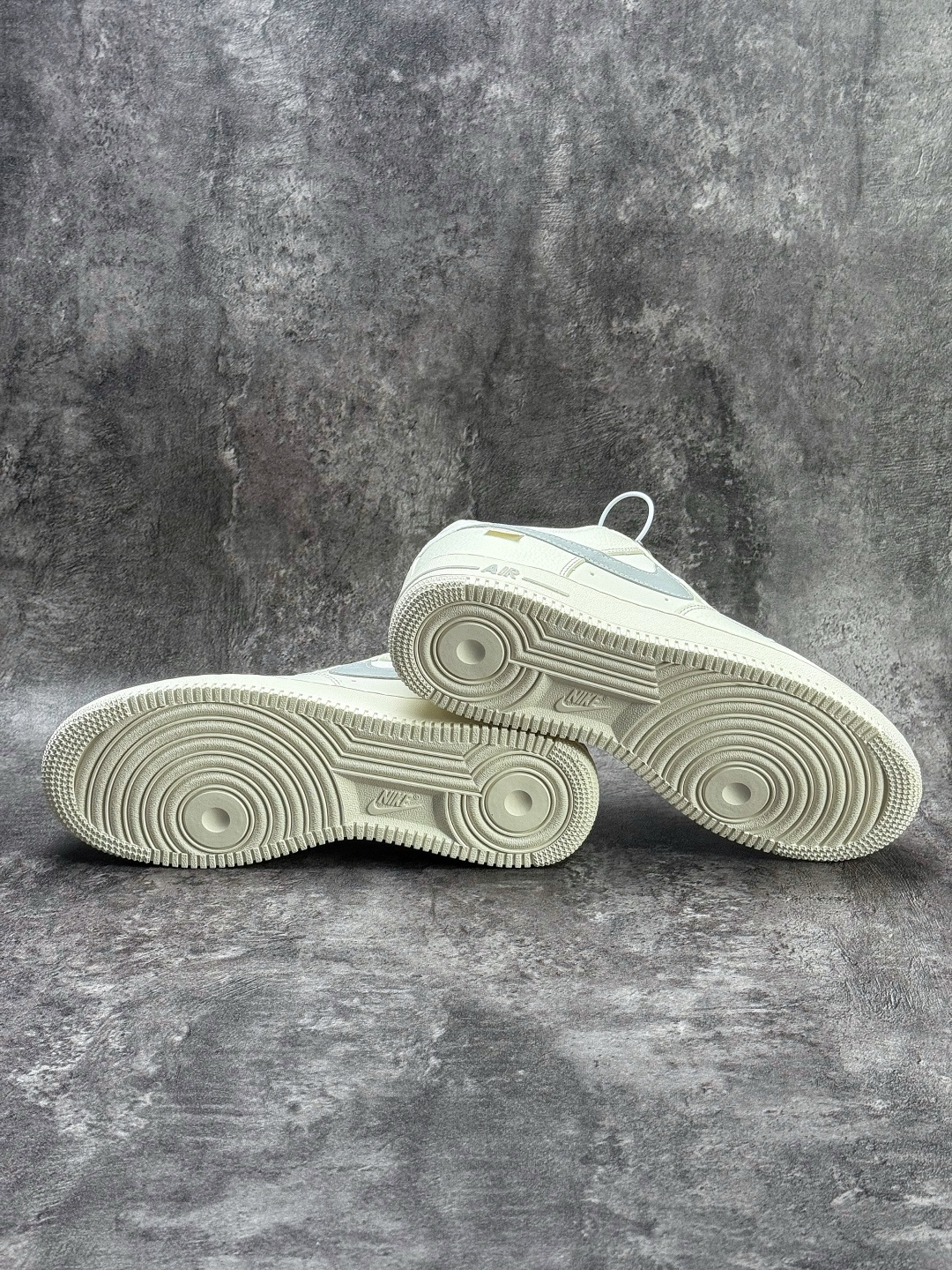 Nike Air Force 1 Low 07 白灰小勾 DN9688-110