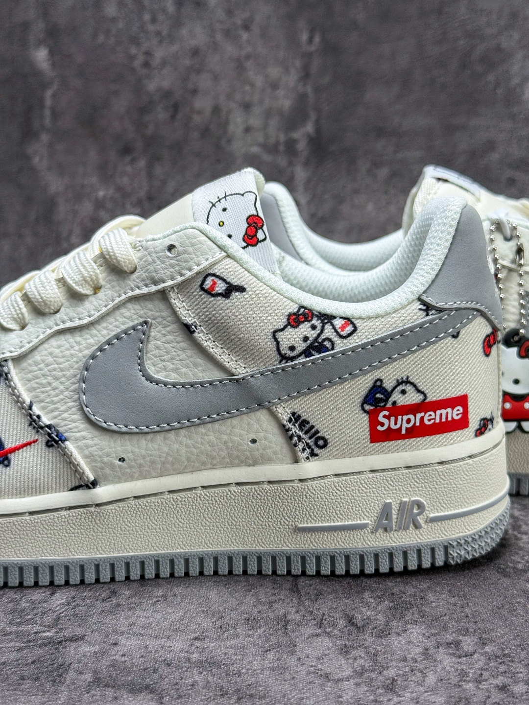Nike Air Force 1 Low 07 x Superme x Hello Kitty 白灰小勾 NH0601-608