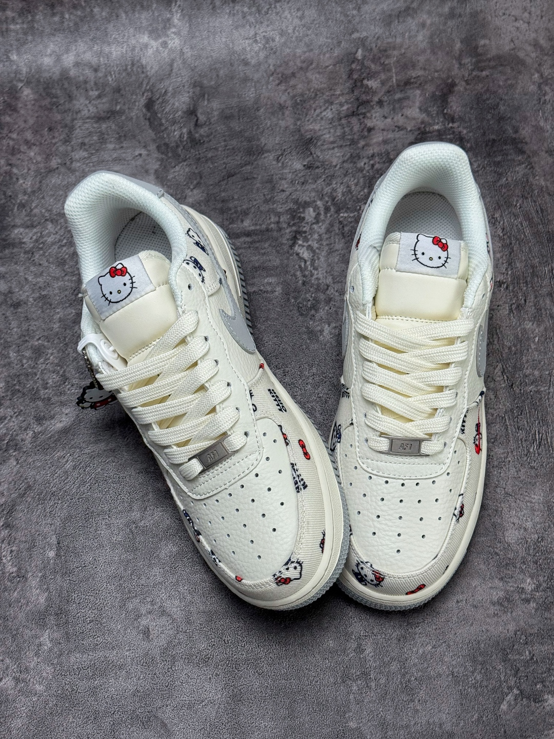 Nike Air Force 1 Low 07 x Superme x Hello Kitty 白灰小勾 NH0601-608