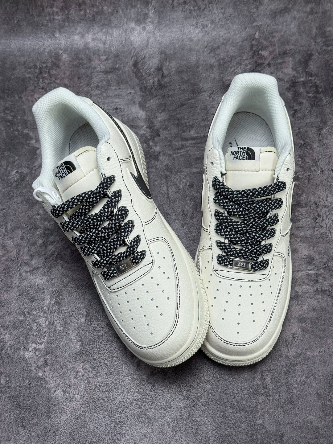 Nike Air Force 1 Low 07 x The North Face 白黑满天星 KG6699-F40-莆田鞋,莆田鞋货源,高仿鞋,高仿鞋货源,安福档口,莆田高仿鞋,莆田鞋批发,高仿鞋批发,莆田高仿运动鞋,高仿运动鞋,莆田运动鞋 Nike Air Force 1 Low 07 x The North Face 白黑满天星 KG6699-F40