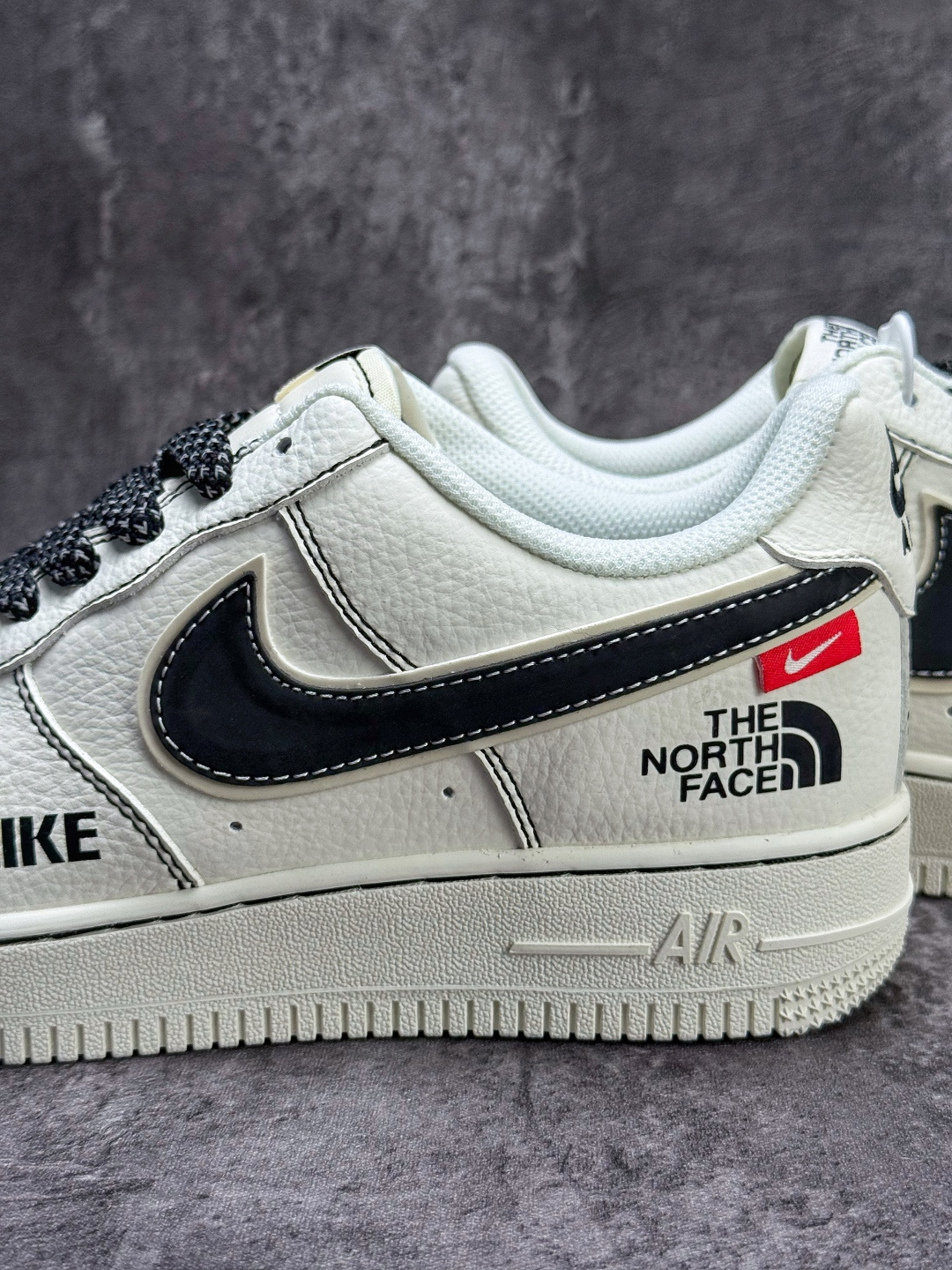 Nike Air Force 1 Low 07 x The North Face 白黑满天星 KG6699-F40-莆田鞋,莆田鞋货源,高仿鞋,高仿鞋货源,安福档口,莆田高仿鞋,莆田鞋批发,高仿鞋批发,莆田高仿运动鞋,高仿运动鞋,莆田运动鞋 Nike Air Force 1 Low 07 x The North Face 白黑满天星 KG6699-F40