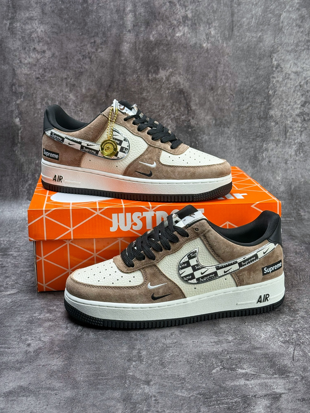 Nike Air Force 1 Low 07 x Superme 棕白黑双小勾 WY0655-101