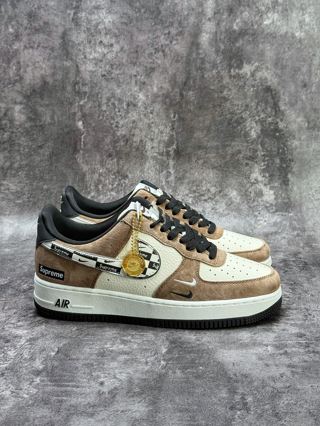 Nike Air Force 1 Low 07 x Superme 棕白黑双小勾 WY0655-101