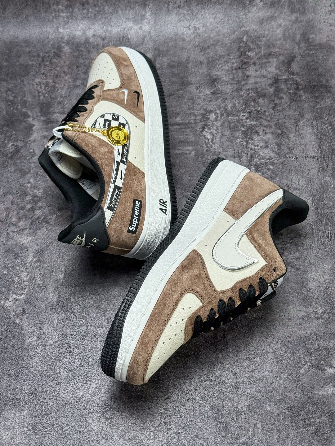Nike Air Force 1 Low 07 x Superme 棕白黑双小勾 WY0655-101