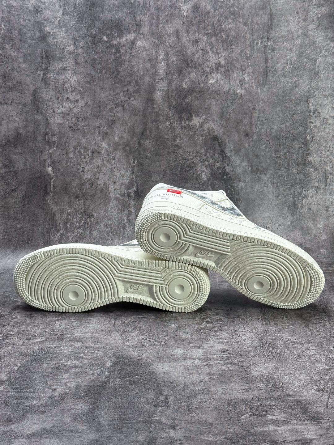 Nike Air Force 1 Low 07 x Louis Vuitton 白灰 KG6699-F39