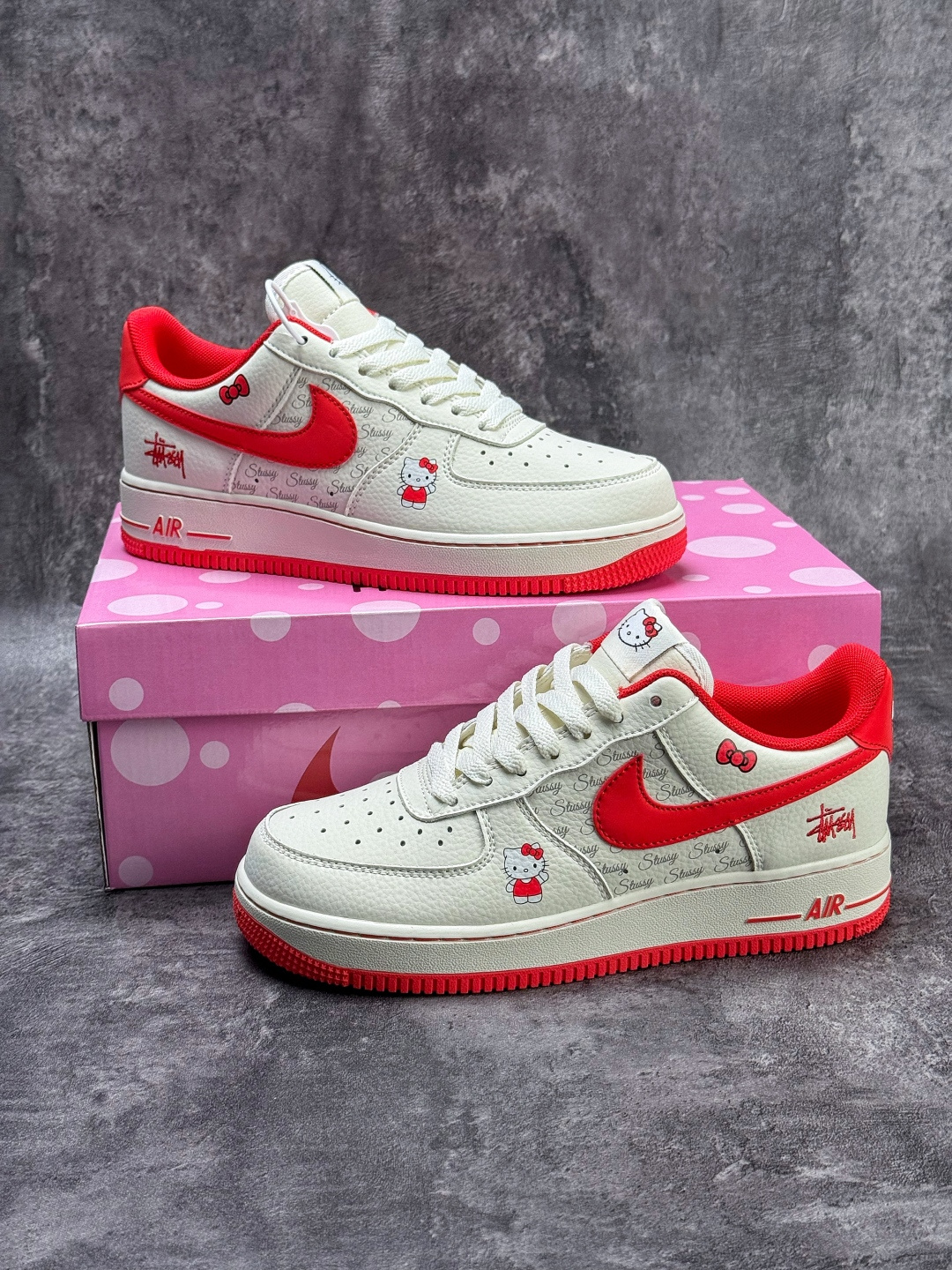 Nike Air Force 1 Low 07 x Stussy x Hello Kitty 白红 QZ6683-902
