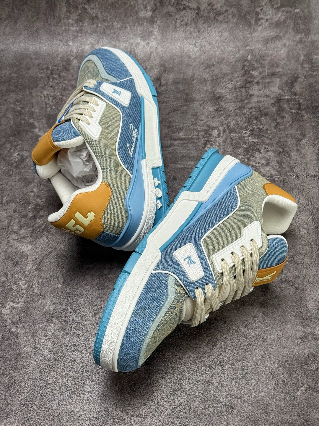 360 LOUIS VUITTON 路易威登 LV Trainer 零毛边 零溢胶 零线头瑕疵-Chinese UA Cheap High Quatity Brand Clothes Bags handbags Sneakers wholesale wholesaler seller from China Factory suppliers Fashion Clothing Shoes best Quality Beautiful Price 360 LOUIS VUITTON 路易威登 LV Trainer 零毛边 零溢胶 零线头瑕疵