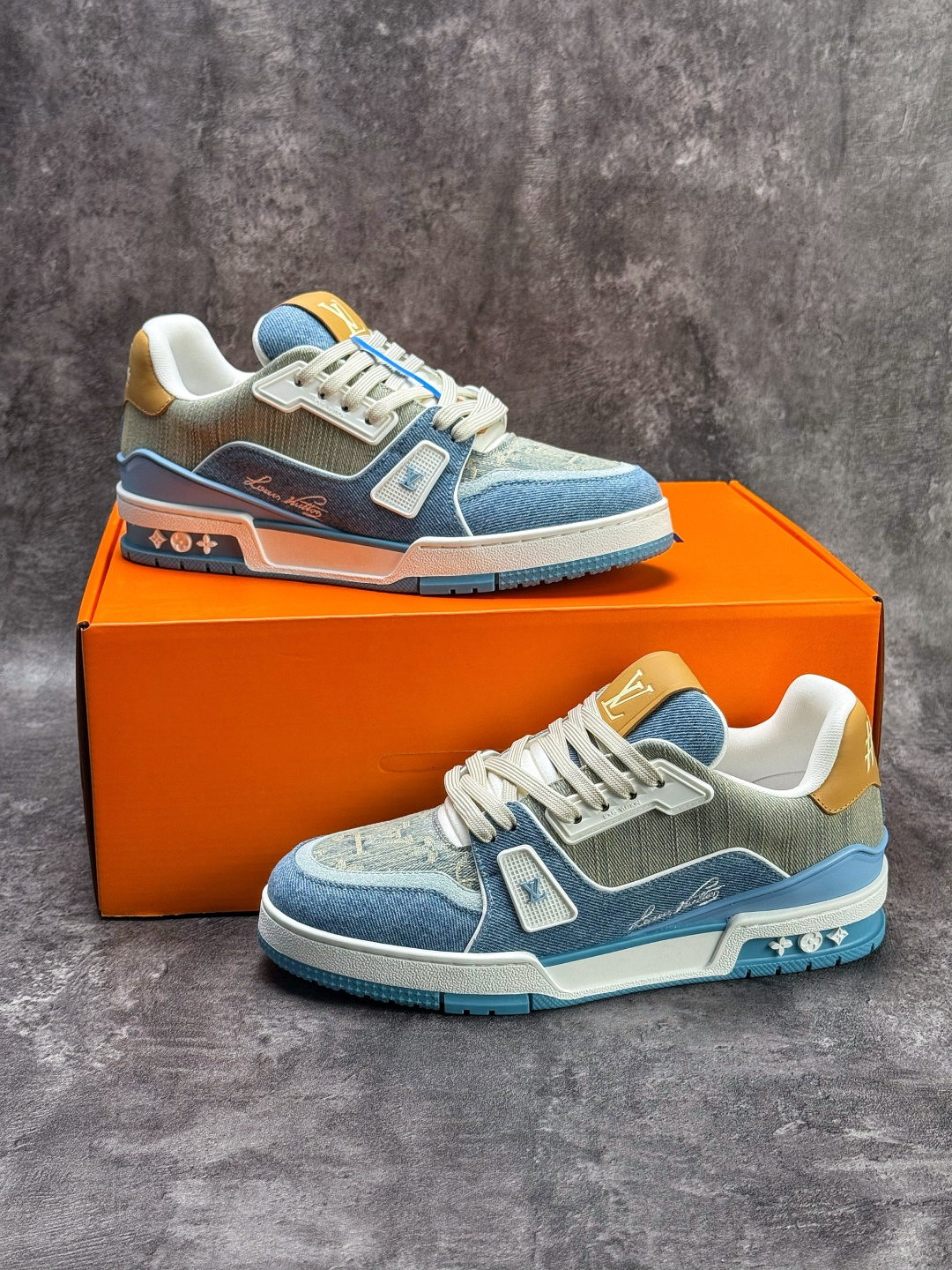 360 LOUIS VUITTON 路易威登 LV Trainer 零毛边 零溢胶 零线头瑕疵-Chinese UA Cheap High Quatity Brand Clothes Bags handbags Sneakers wholesale wholesaler seller from China Factory suppliers Fashion Clothing Shoes best Quality Beautiful Price 360 LOUIS VUITTON 路易威登 LV Trainer 零毛边 零溢胶 零线头瑕疵